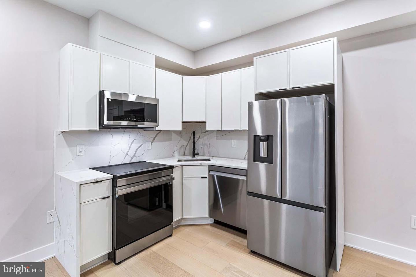 1516 EAST CAPITOL STREET NE