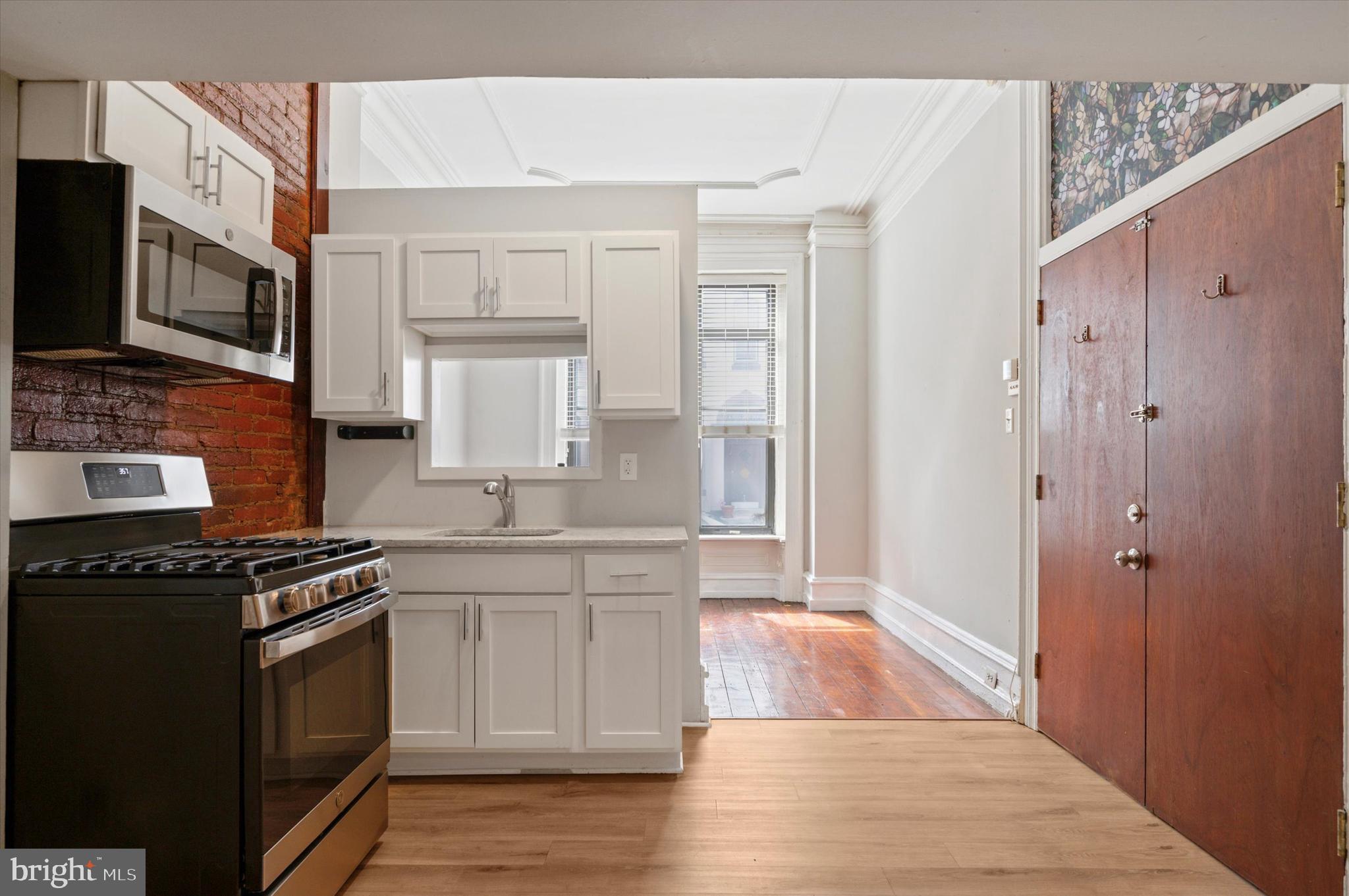 LOGAN SQUARE - Residential Lease