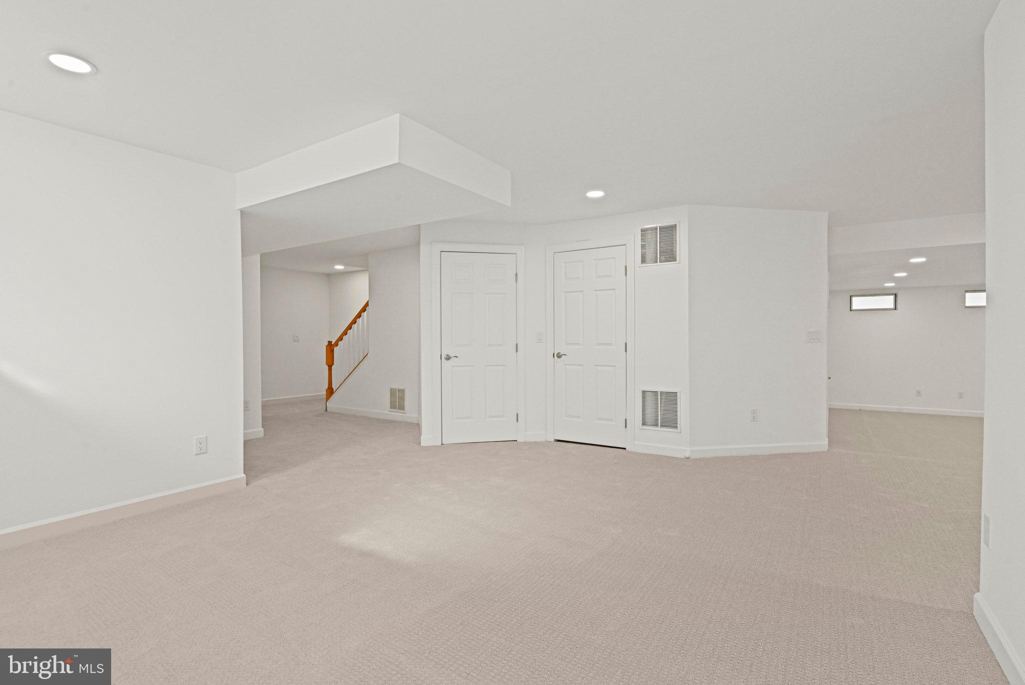 COURTHOUSE COMMONS - Residential