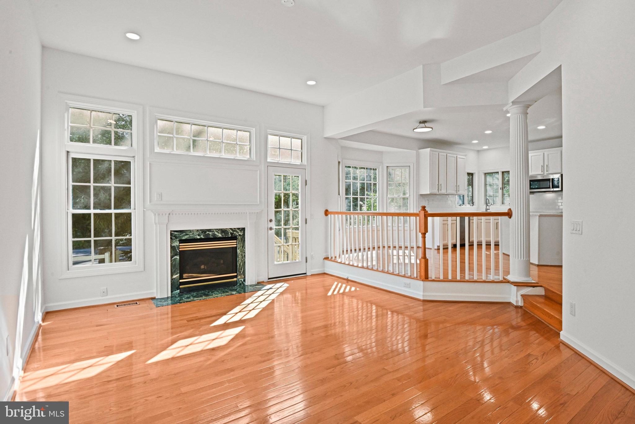 COURTHOUSE COMMONS - Residential