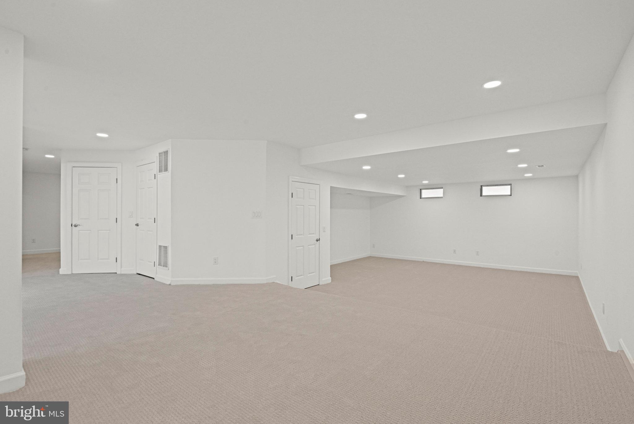 COURTHOUSE COMMONS - Residential