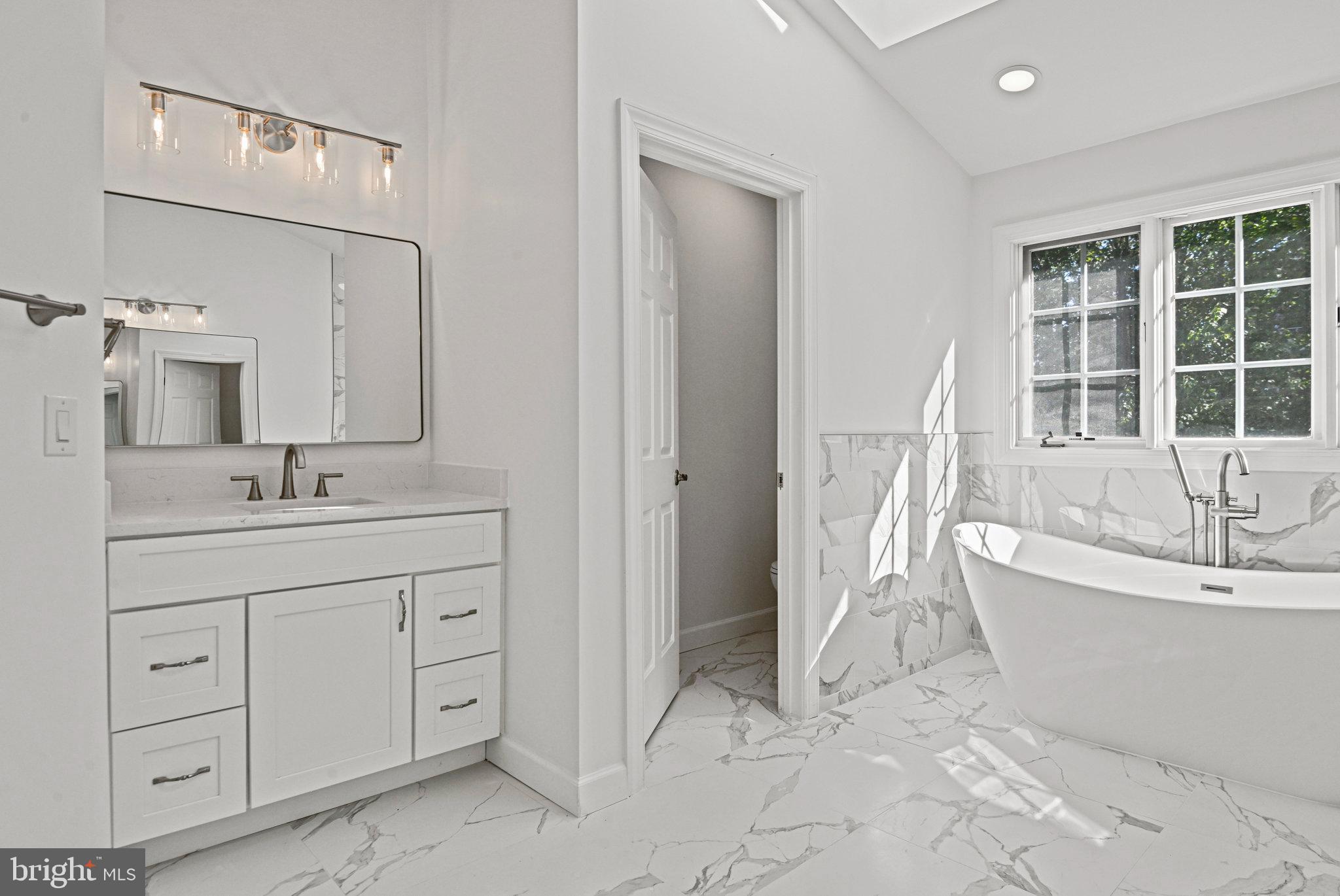 COURTHOUSE COMMONS - Residential