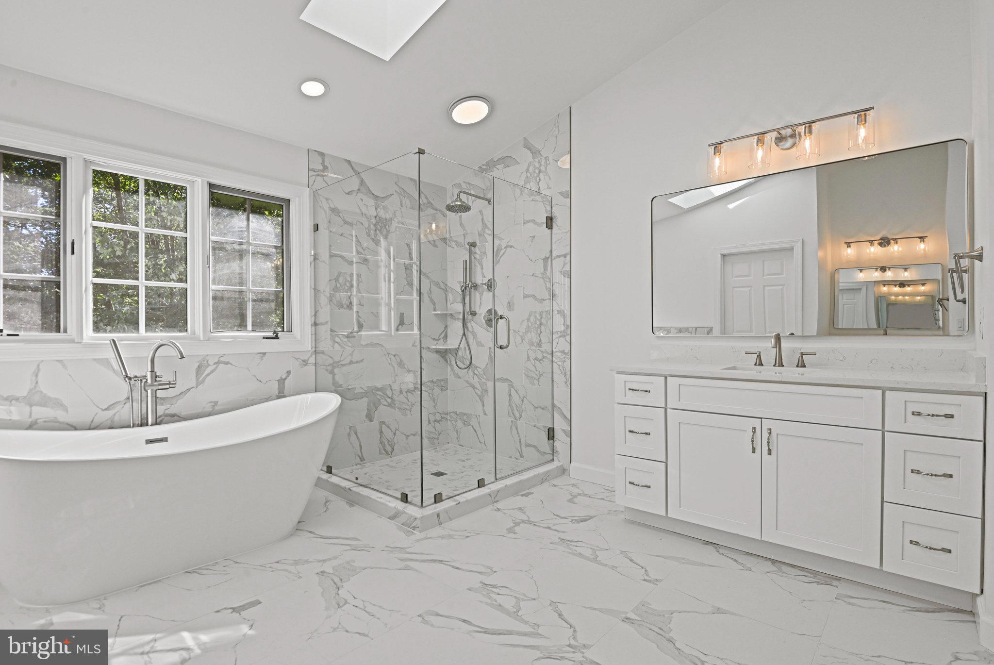 COURTHOUSE COMMONS - Residential