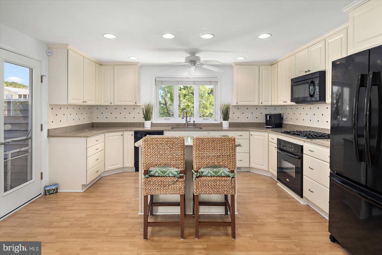 YORK BEACH - Residential