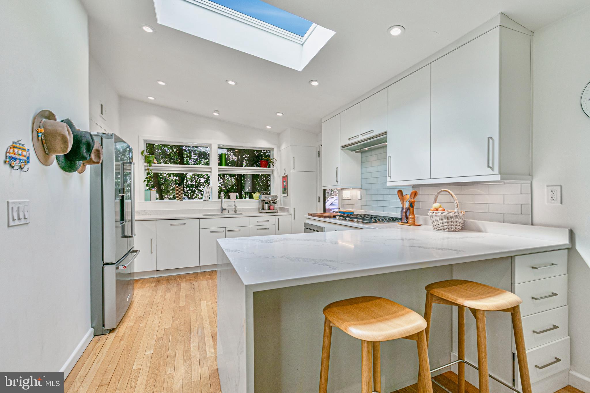 HIGH POINT - Residential