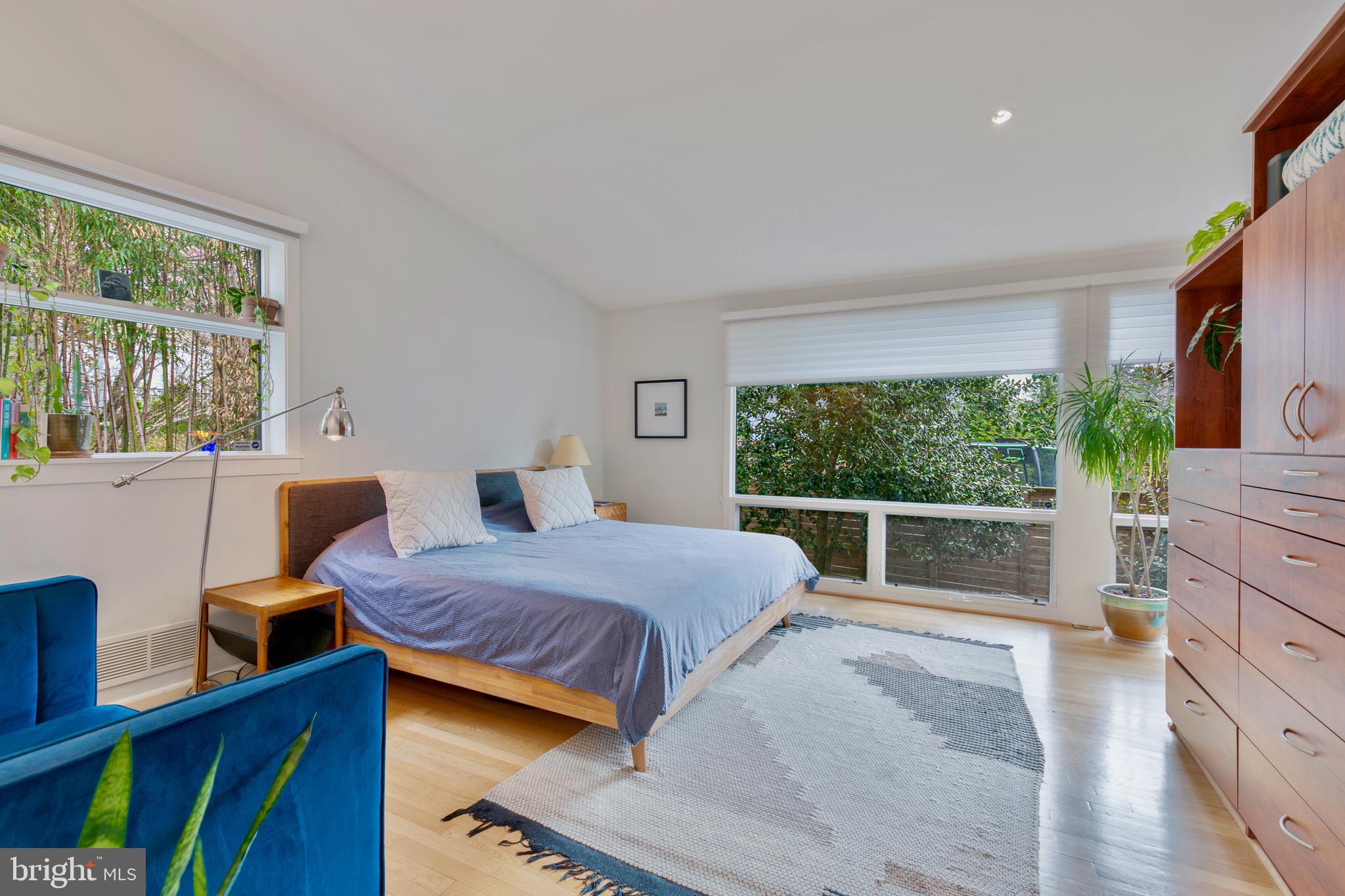 HIGH POINT - Residential