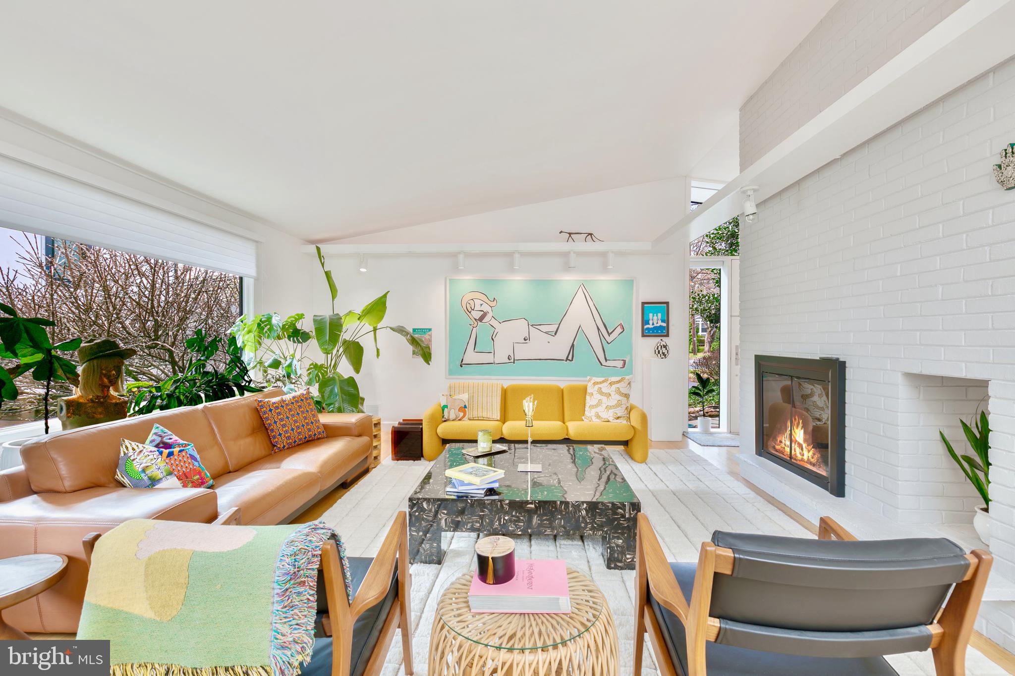 HIGH POINT - Residential