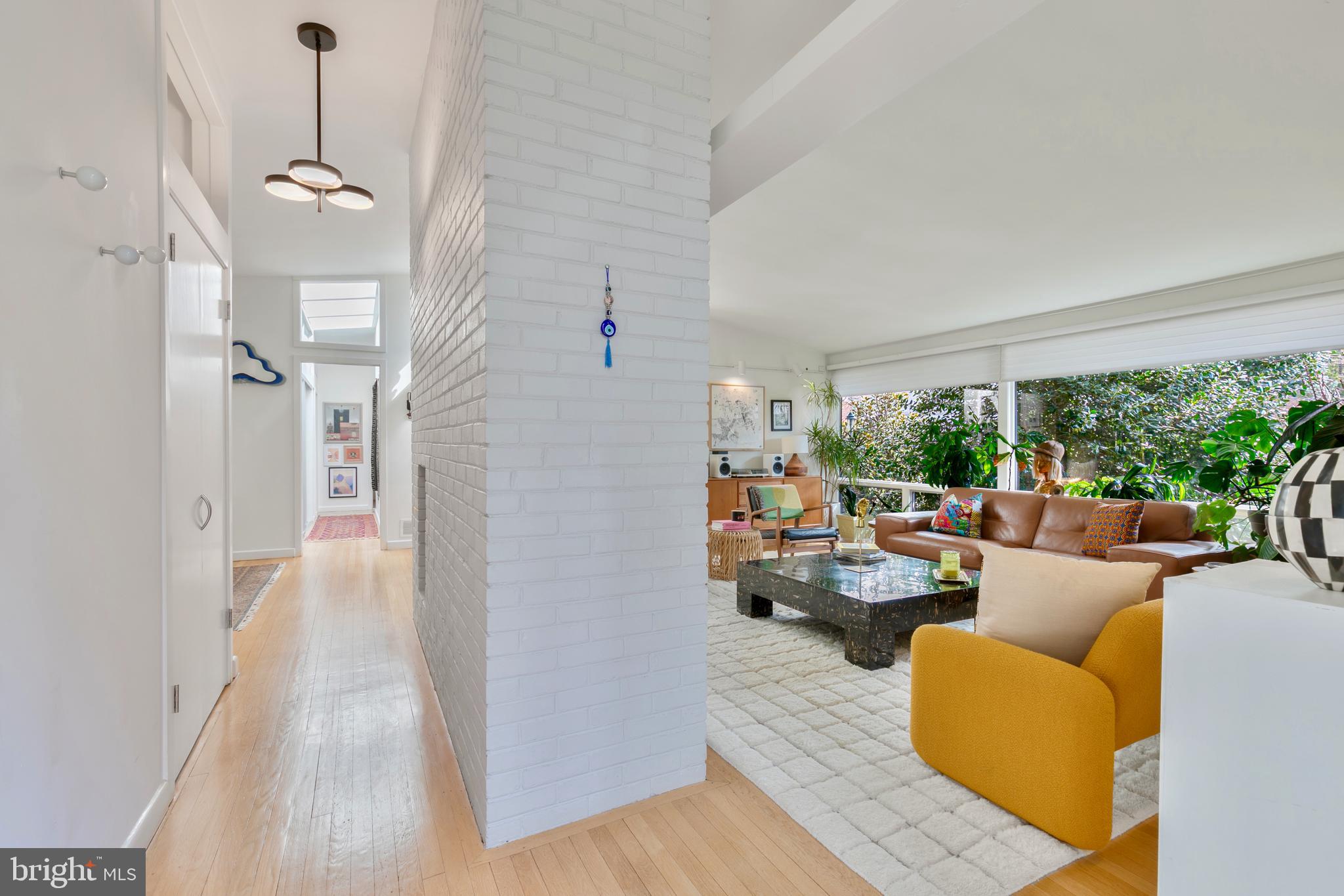 HIGH POINT - Residential