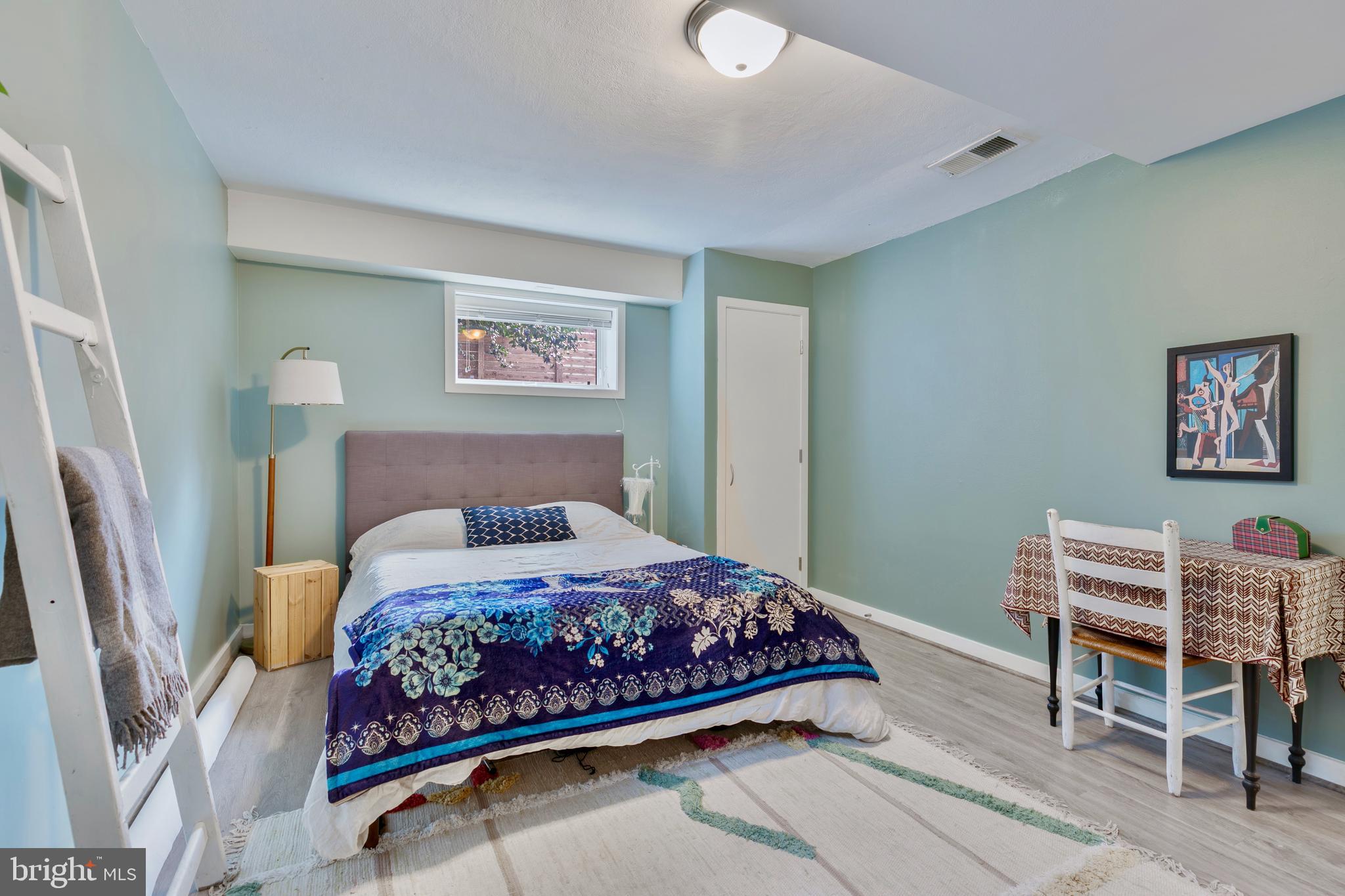 HIGH POINT - Residential