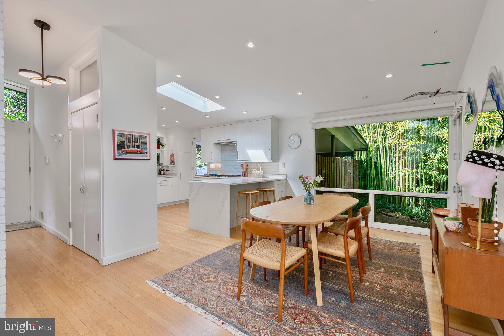 HIGH POINT - Residential