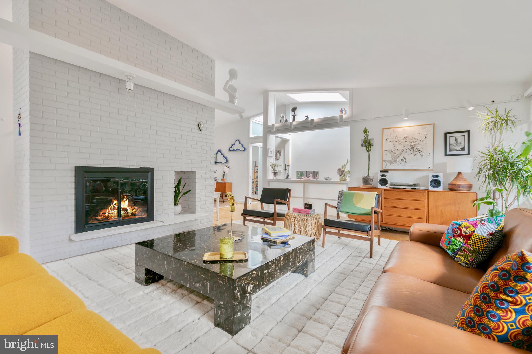 HIGH POINT - Residential