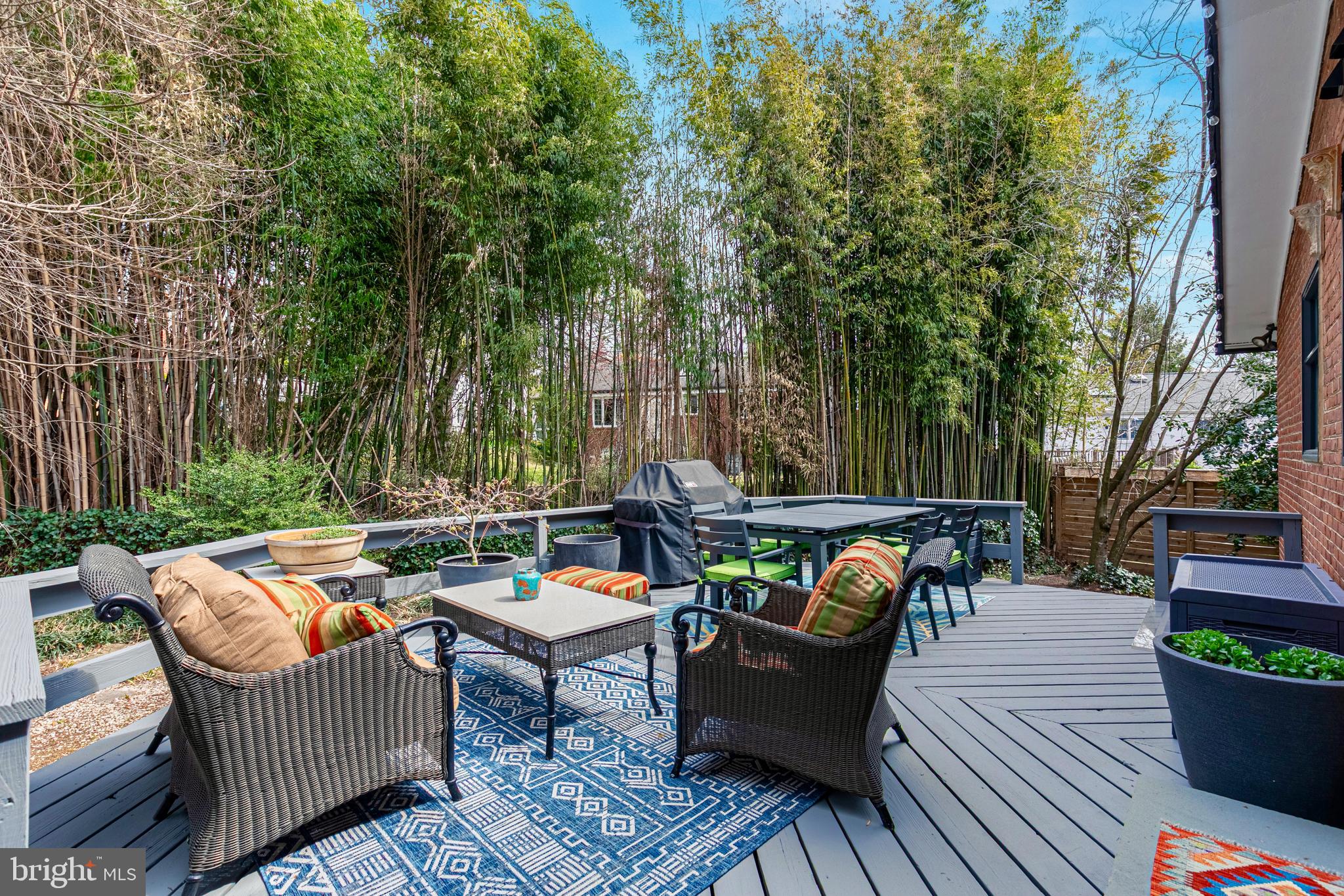 HIGH POINT - Residential