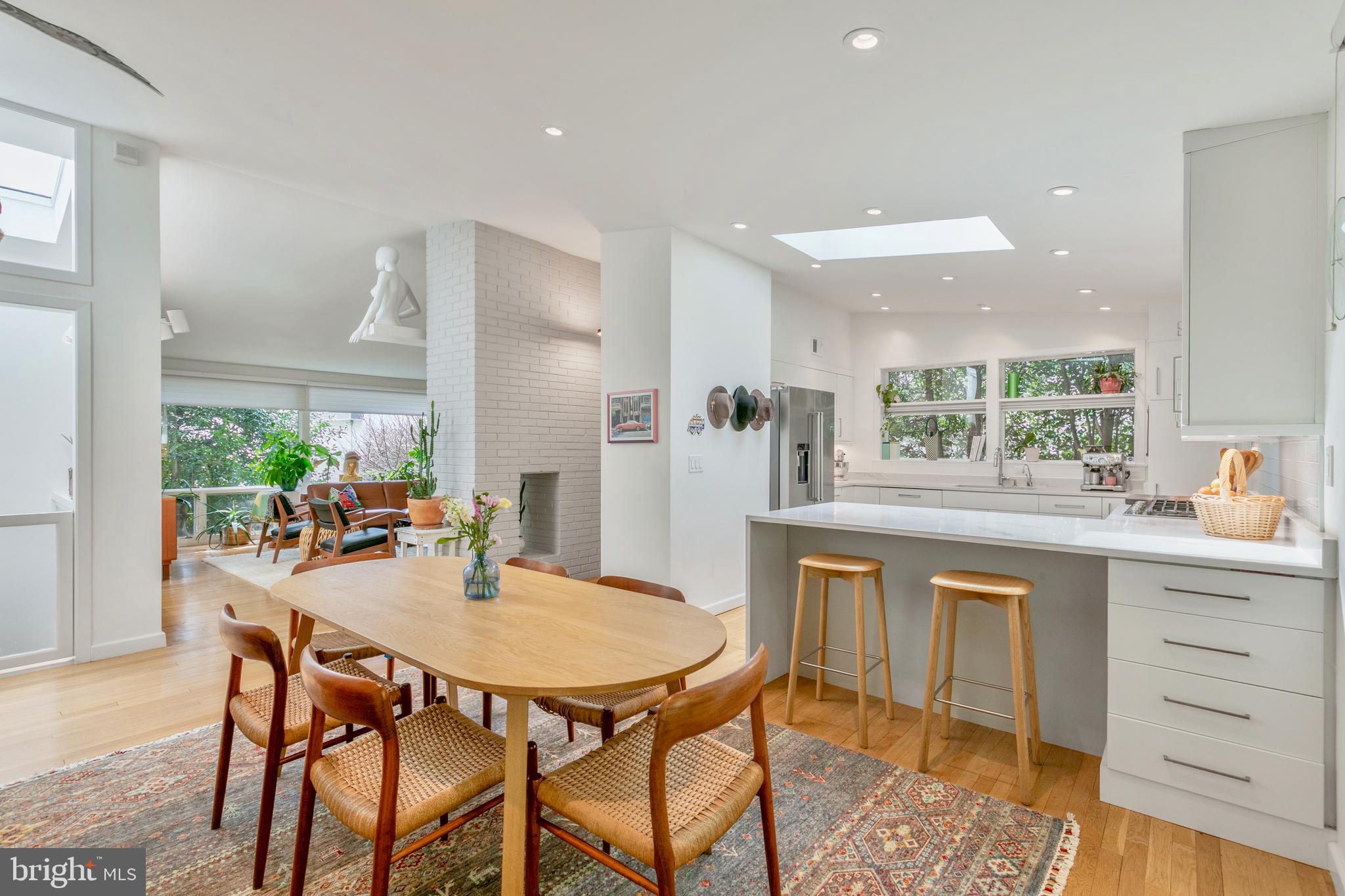 HIGH POINT - Residential