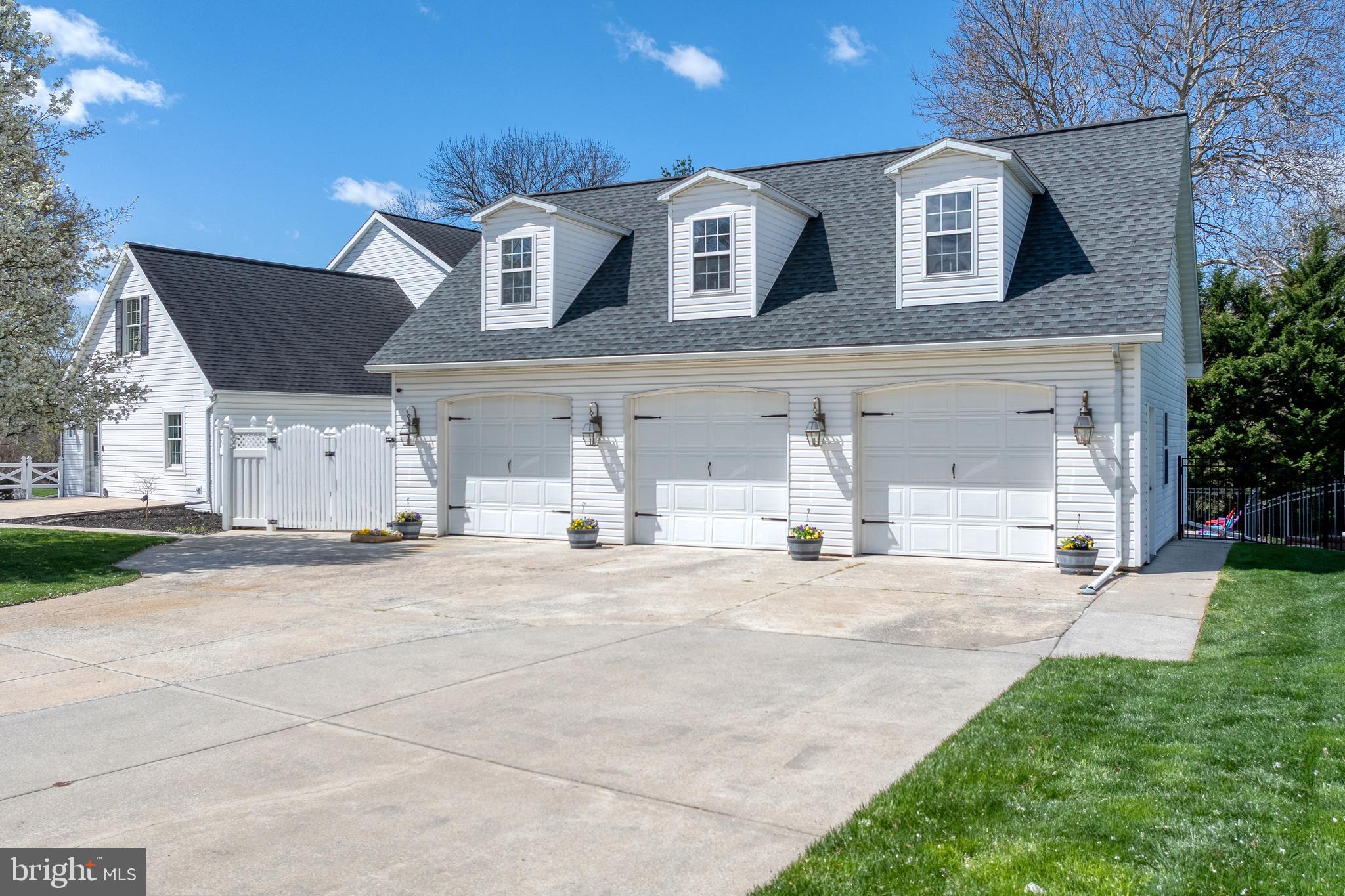 CONESTOGA HEIGHTS - Residential