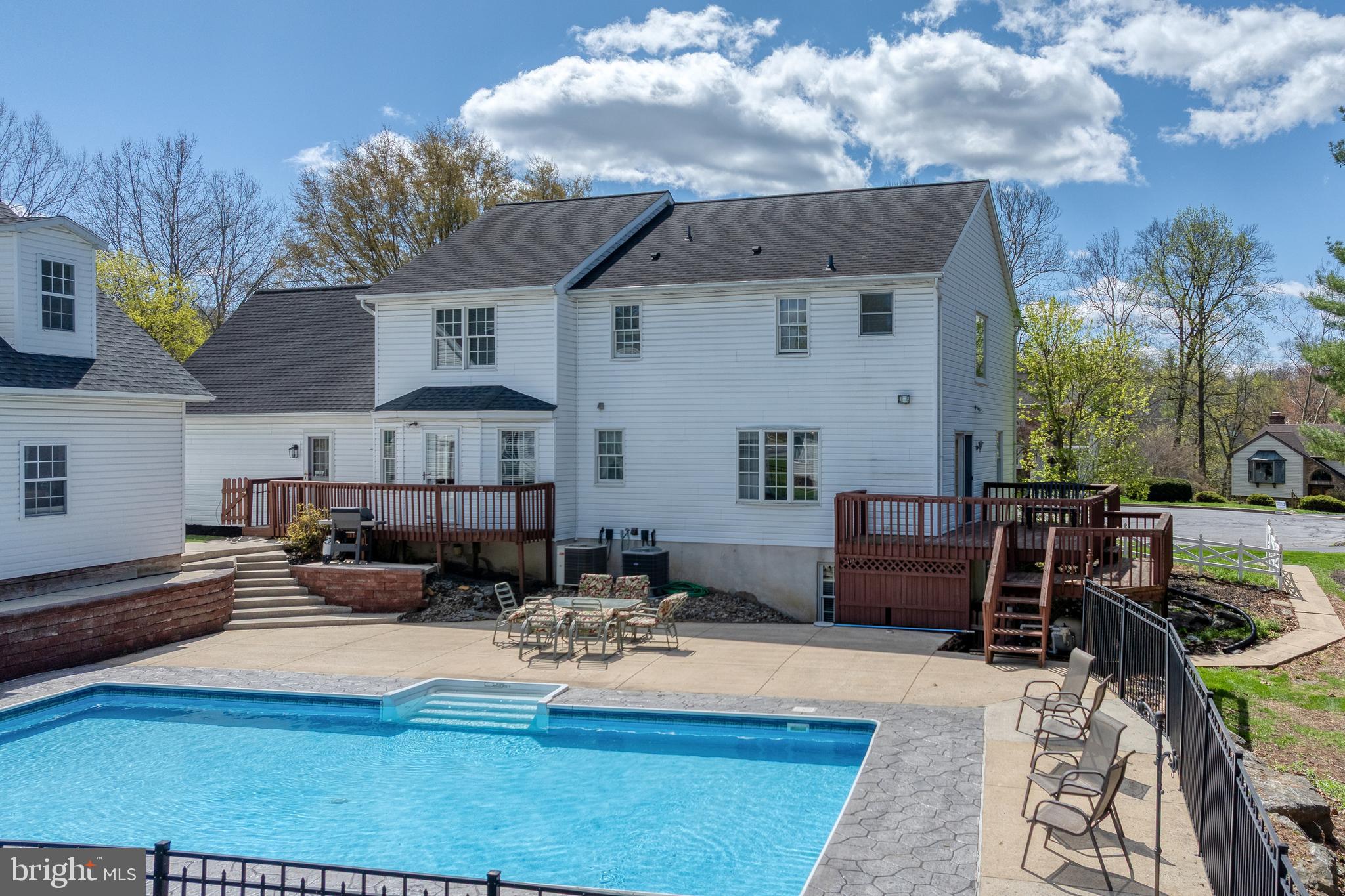 CONESTOGA HEIGHTS - Residential