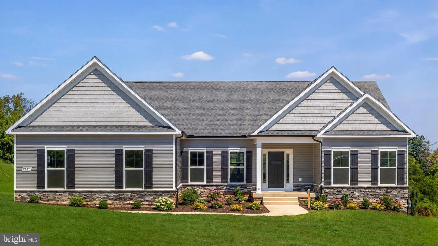 7226 Hunting Lane