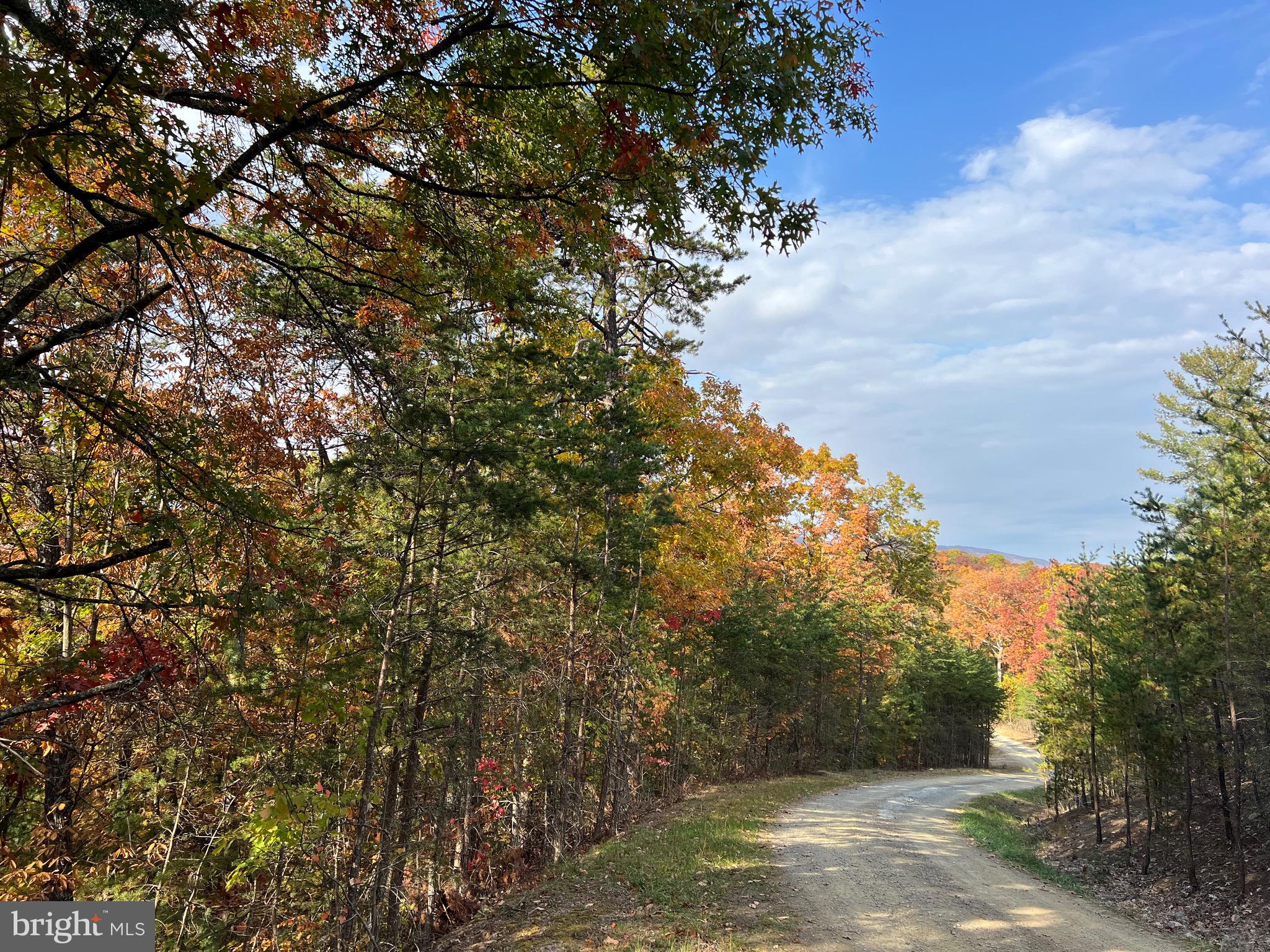 POTOMAV VALLEY OVERLOOK - Land