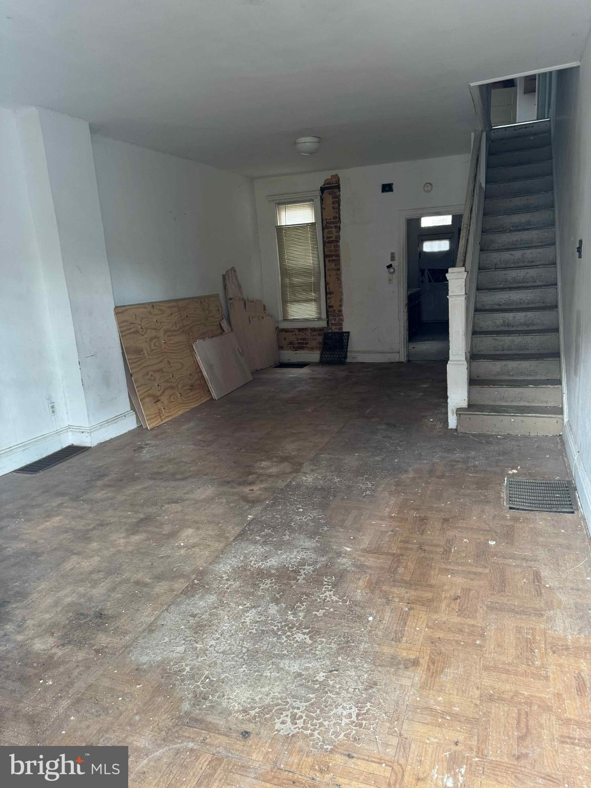 353 E PROSPECT STREET