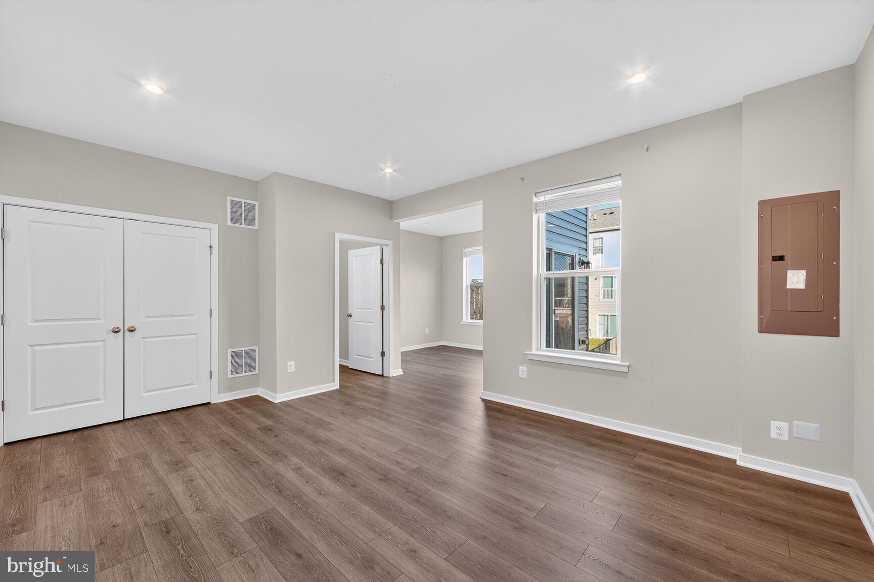 CHERRYVIEW LANDING - Residential Lease