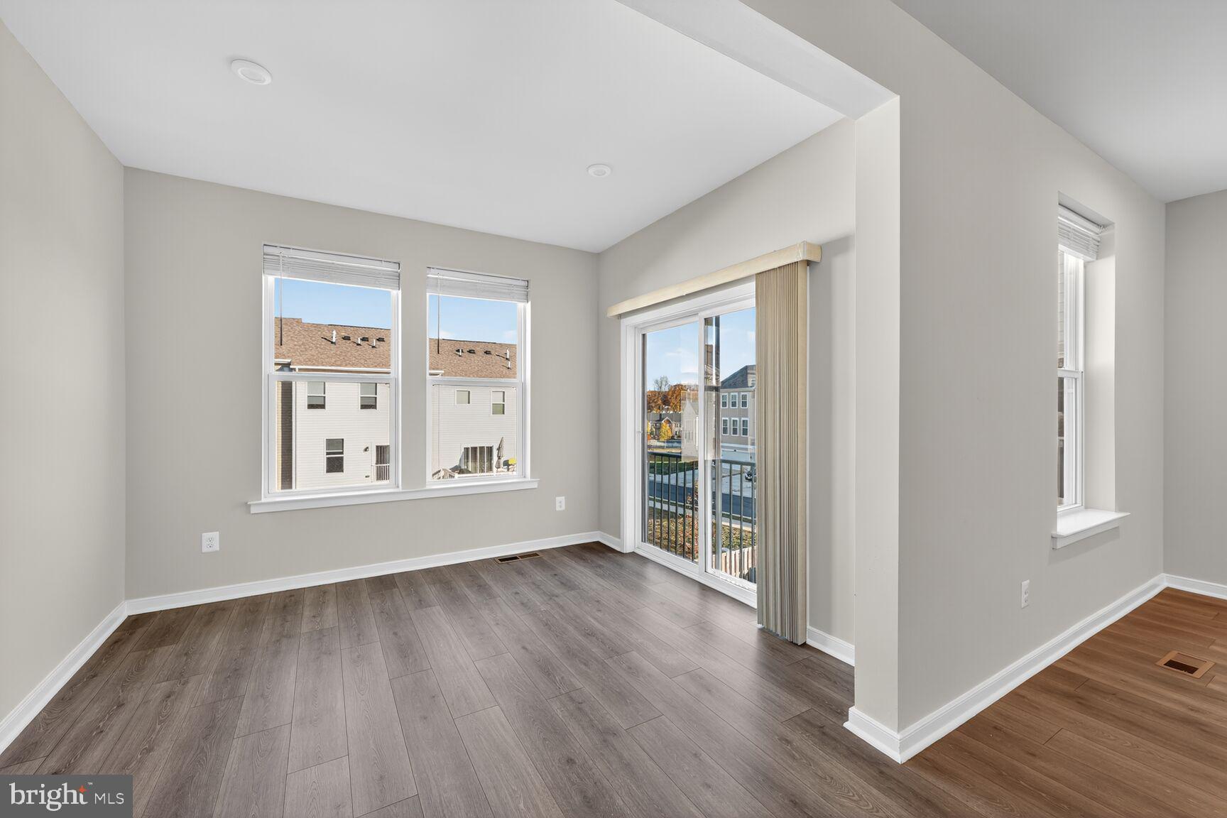 CHERRYVIEW LANDING - Residential Lease