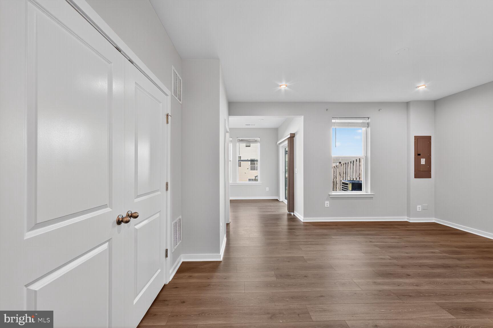 CHERRYVIEW LANDING - Residential Lease