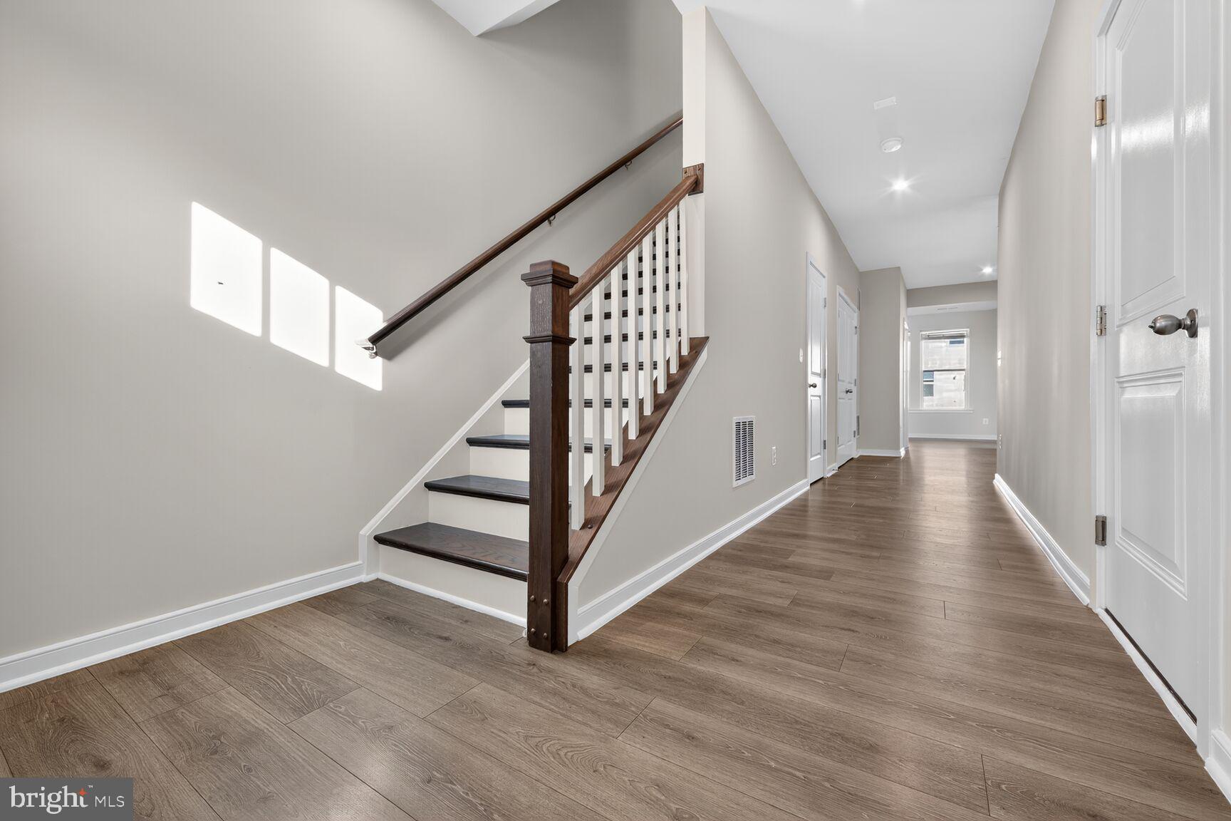 CHERRYVIEW LANDING - Residential Lease