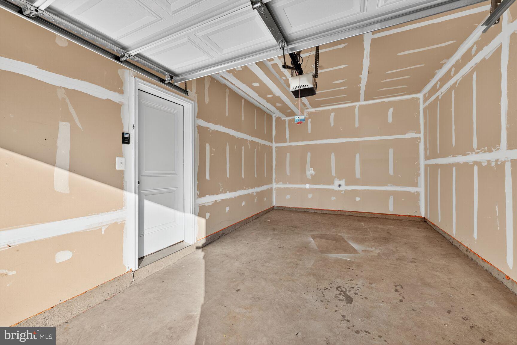 CHERRYVIEW LANDING - Residential Lease