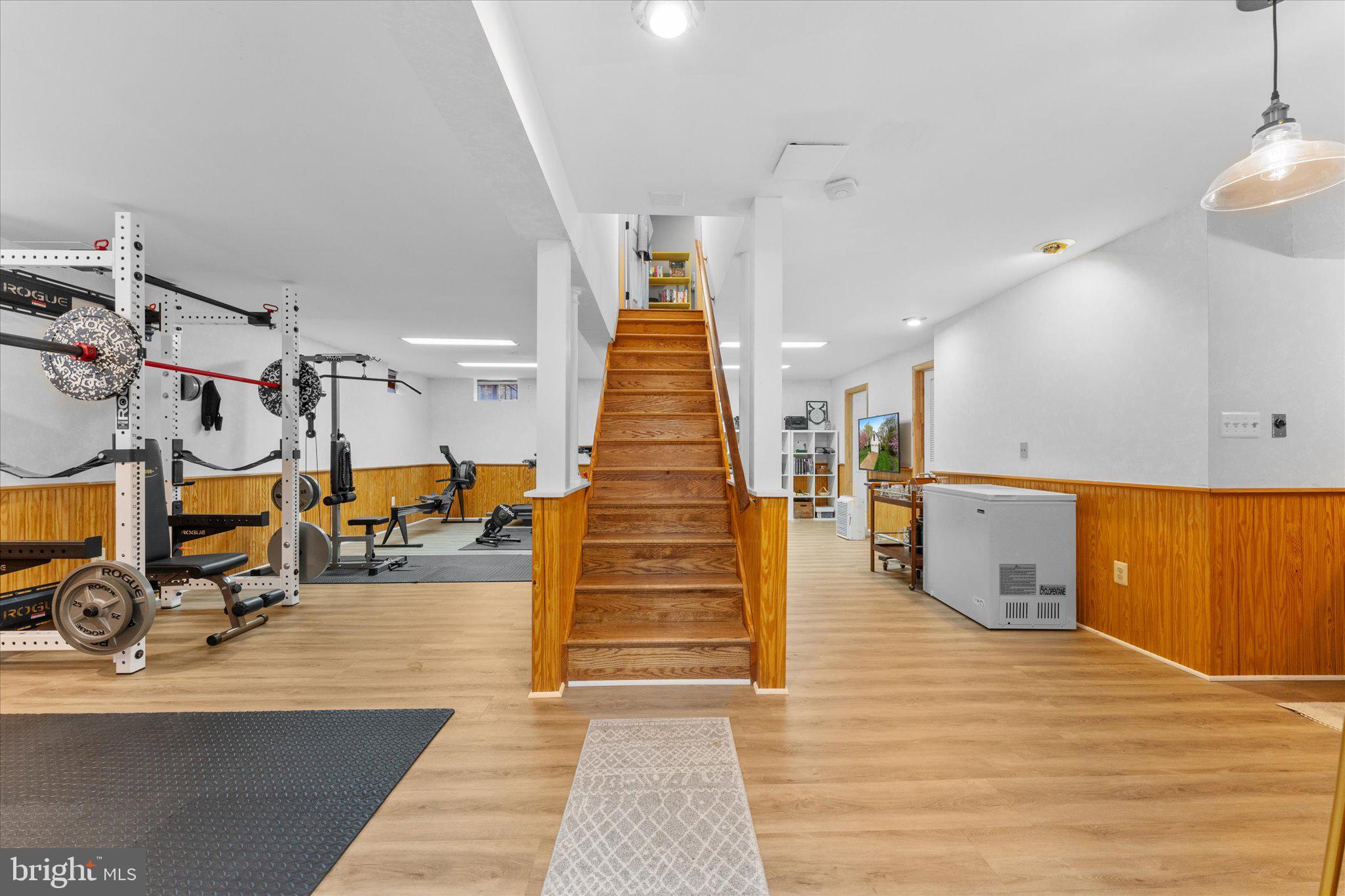 ASHBURN VILLAGE - Residential