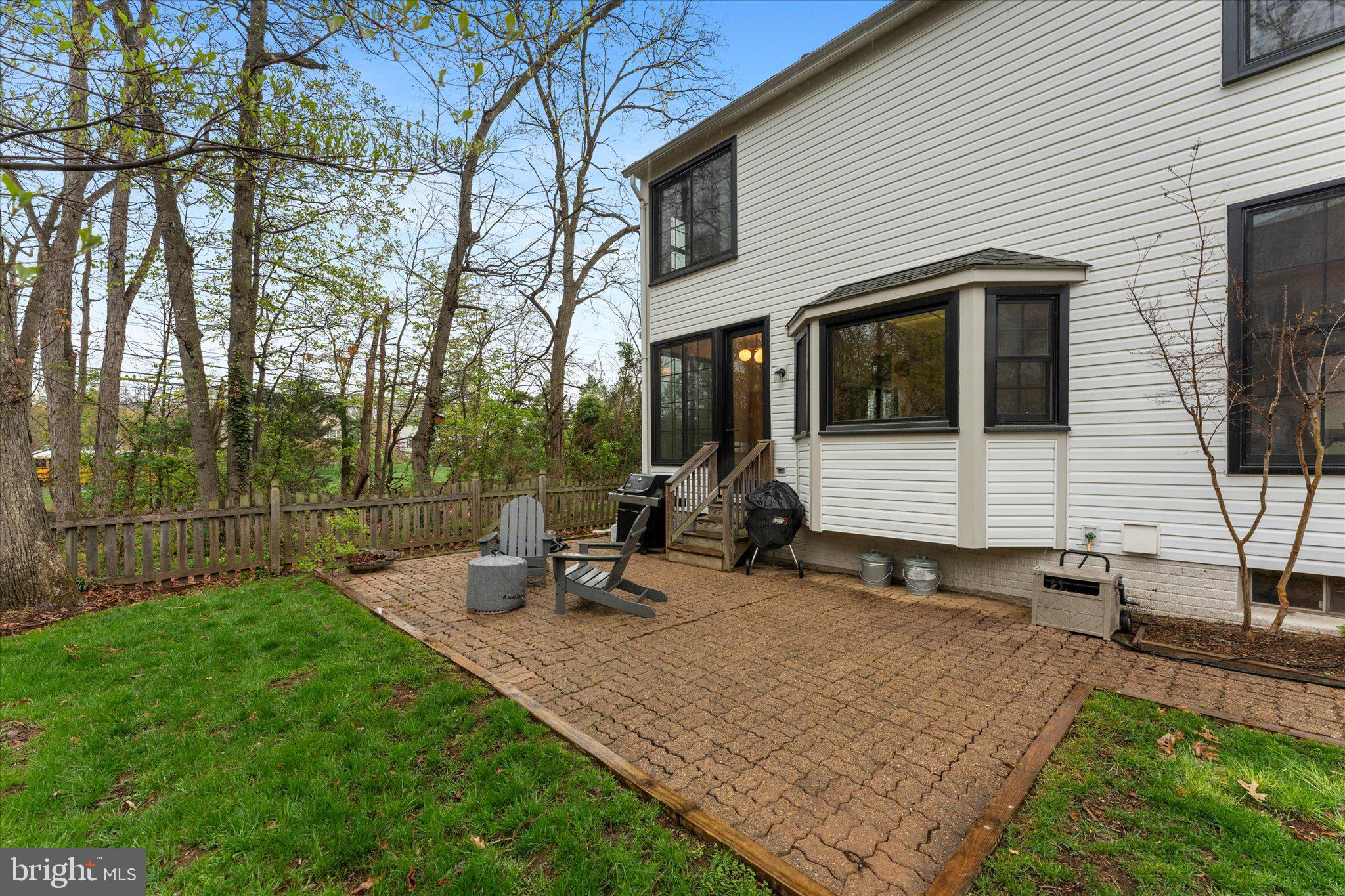 ASHBURN VILLAGE - Residential