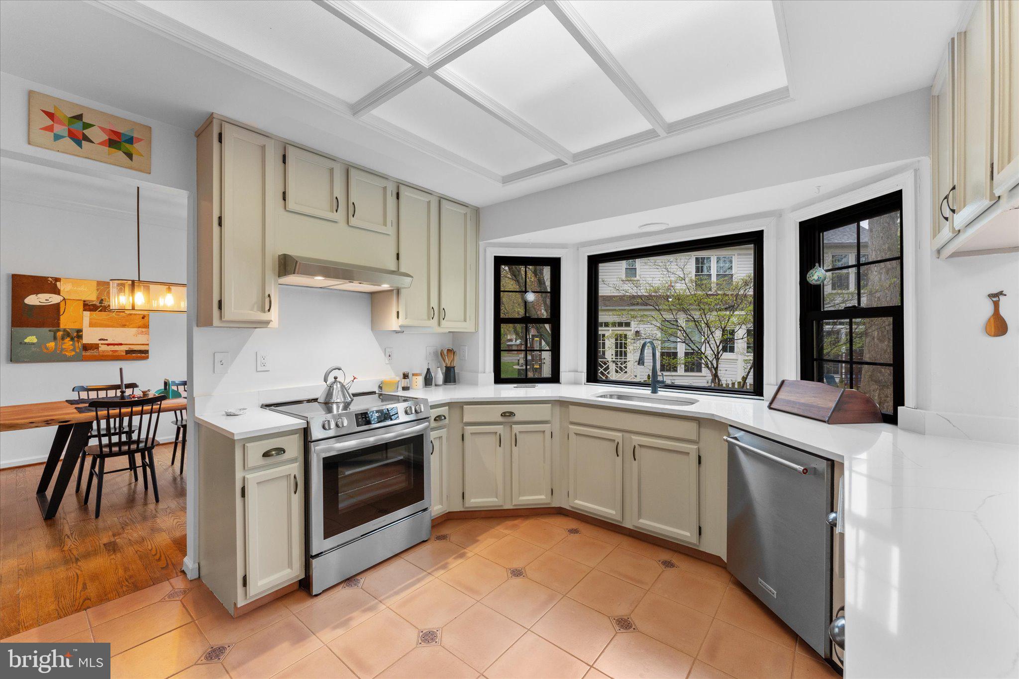 ASHBURN VILLAGE - Residential