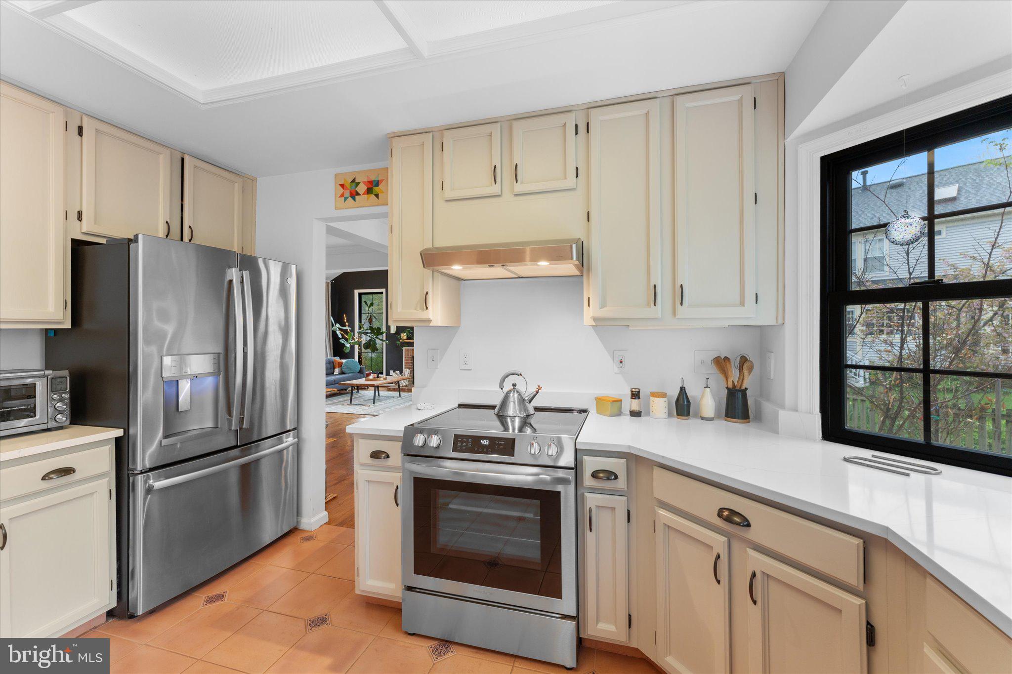 ASHBURN VILLAGE - Residential