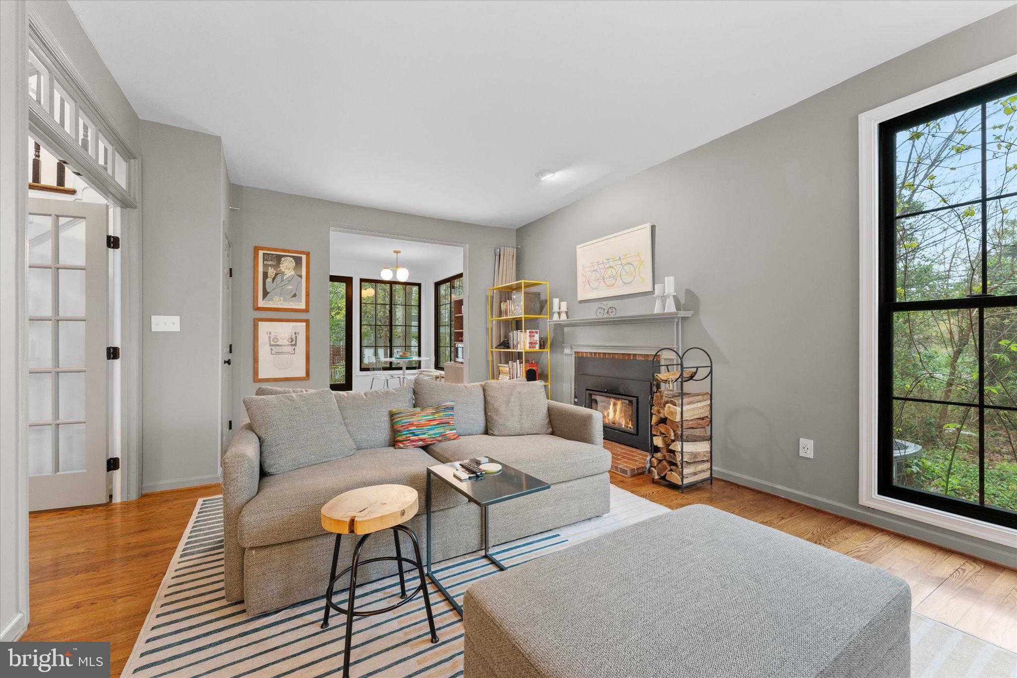 ASHBURN VILLAGE - Residential