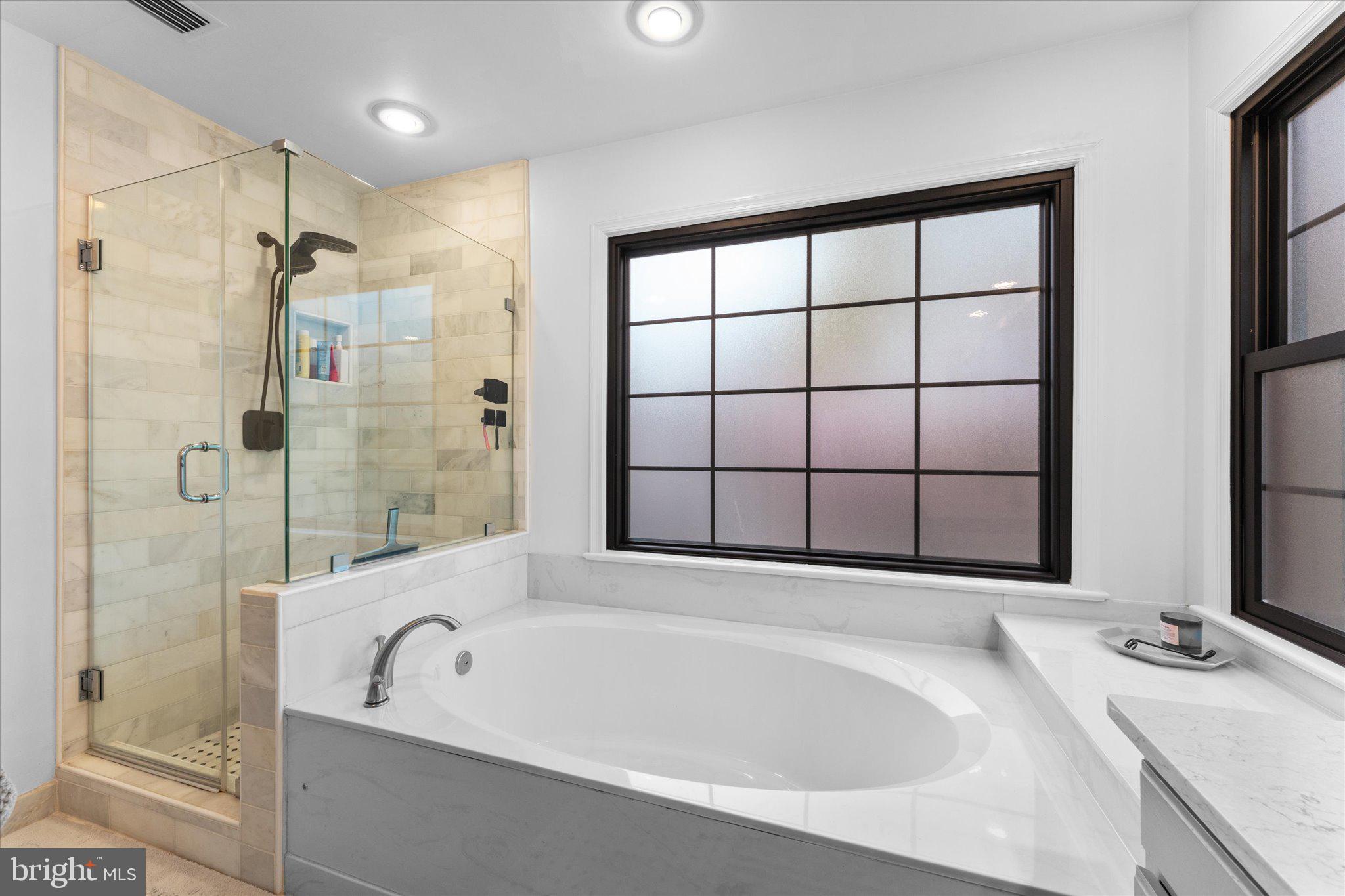 ASHBURN VILLAGE - Residential