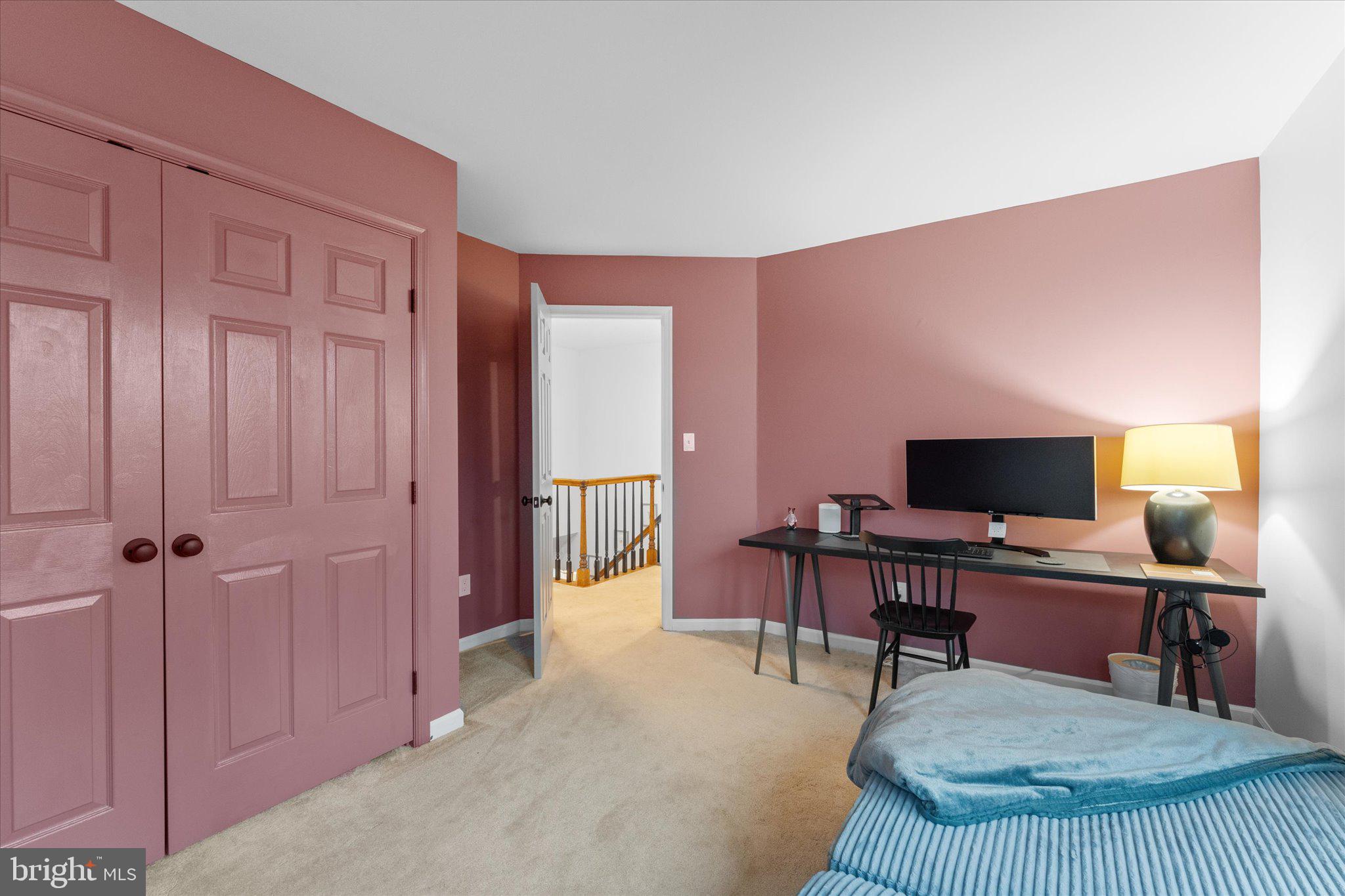 ASHBURN VILLAGE - Residential