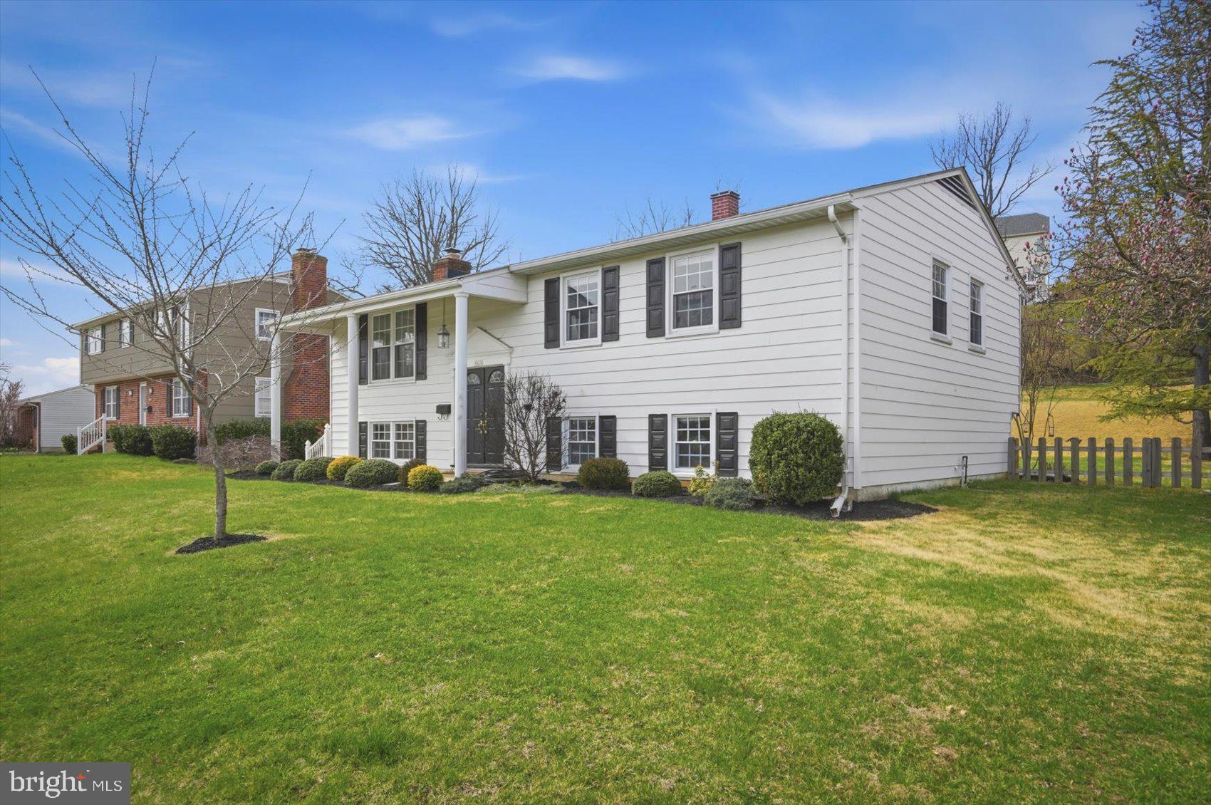 MEADOWLAND - Residential