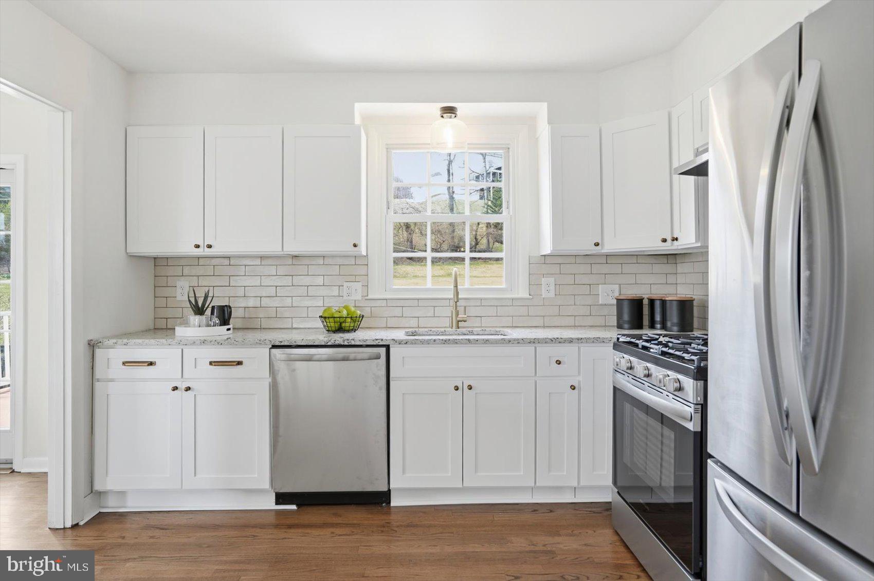 MEADOWLAND - Residential