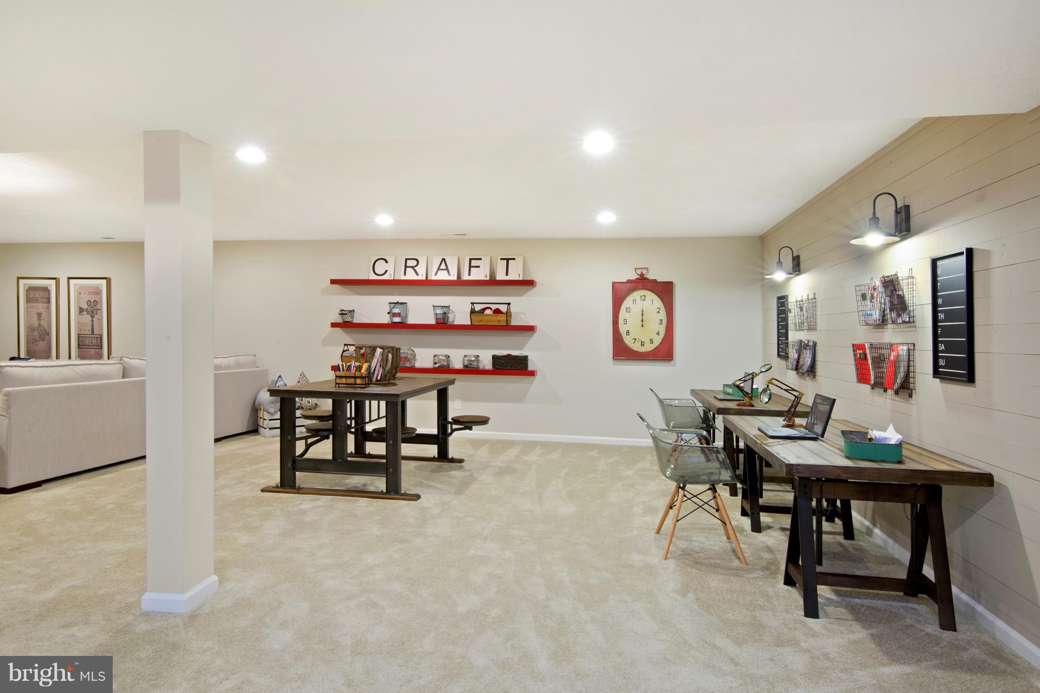 WOODBOURNE MANOR - Residential