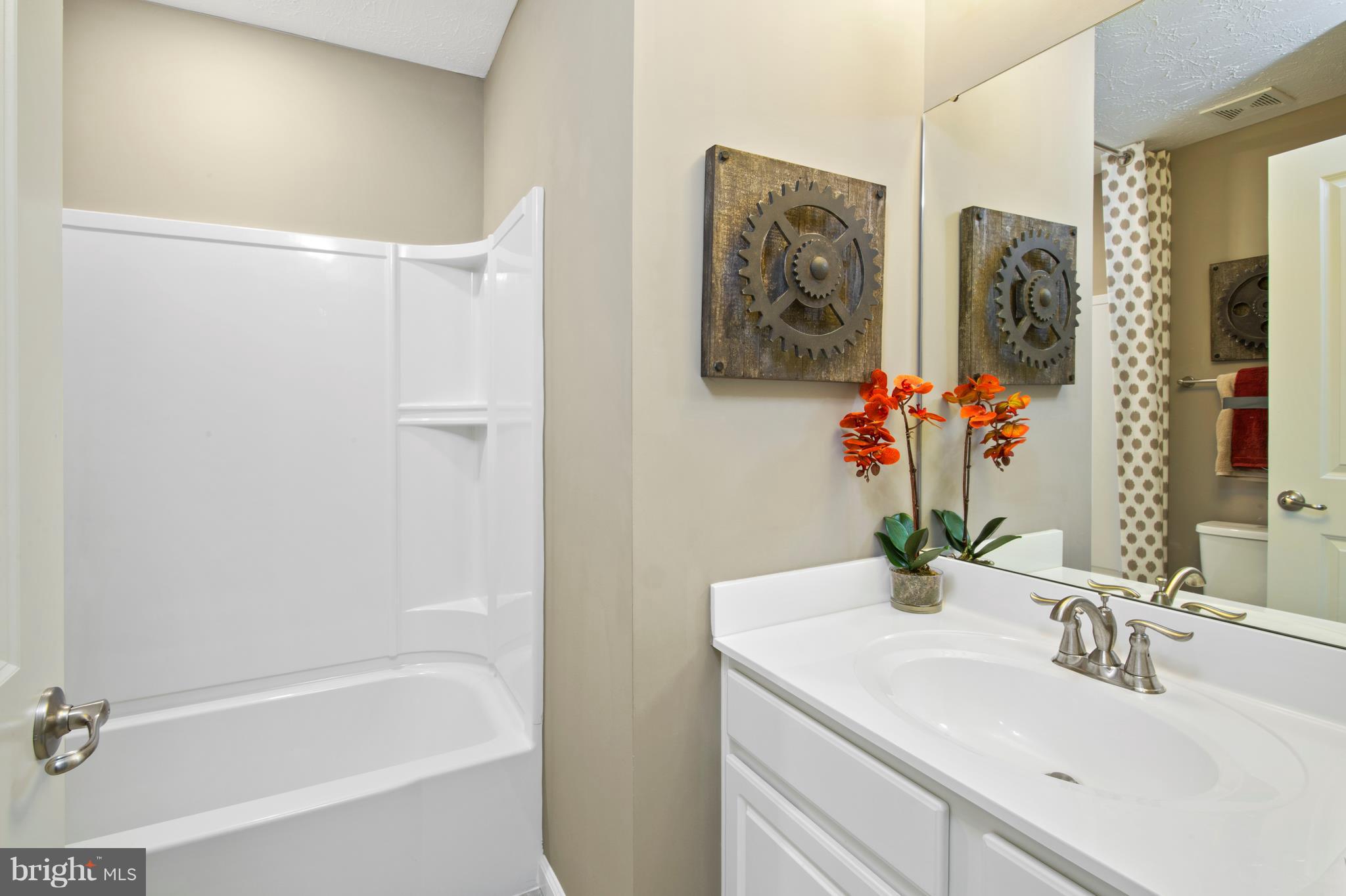 WOODBOURNE MANOR - Residential