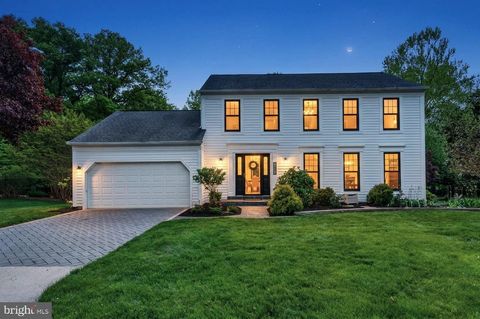 12603 HERITAGE FARM LANE HERNDON VA 20171
