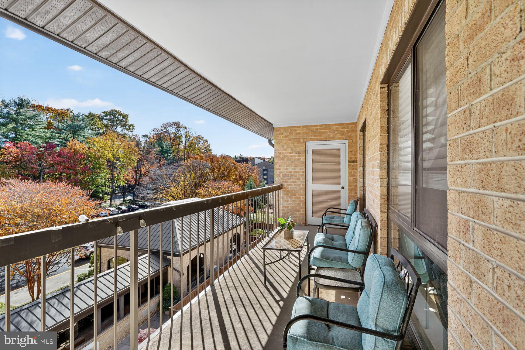 OLD GEORGETOWN VILLAGE - Residential