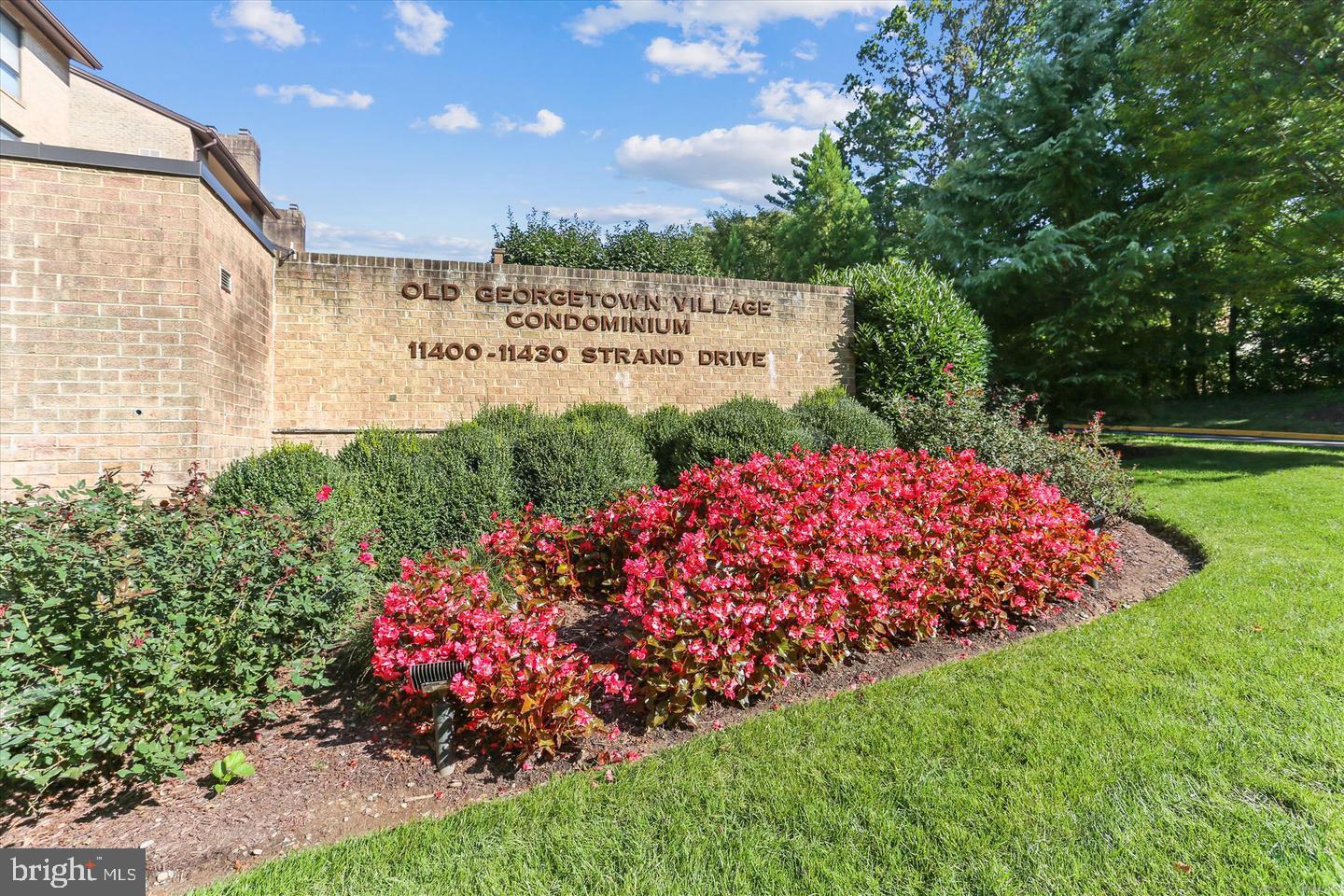 OLD GEORGETOWN VILLAGE - Residential