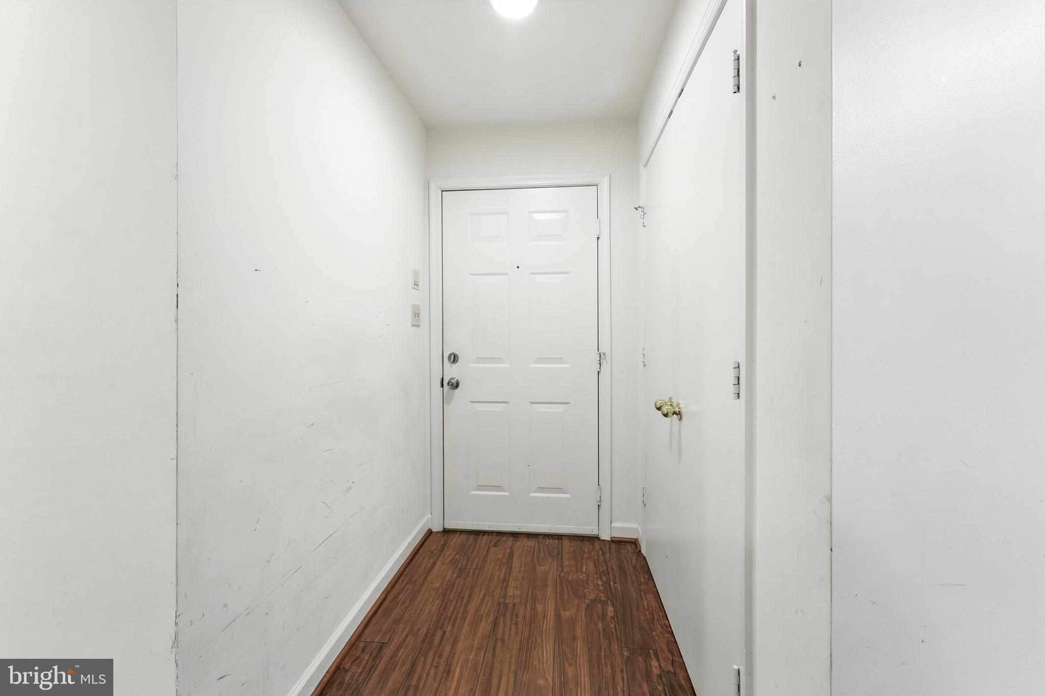 3301 SIR THOMAS DRIVE 6-B-22