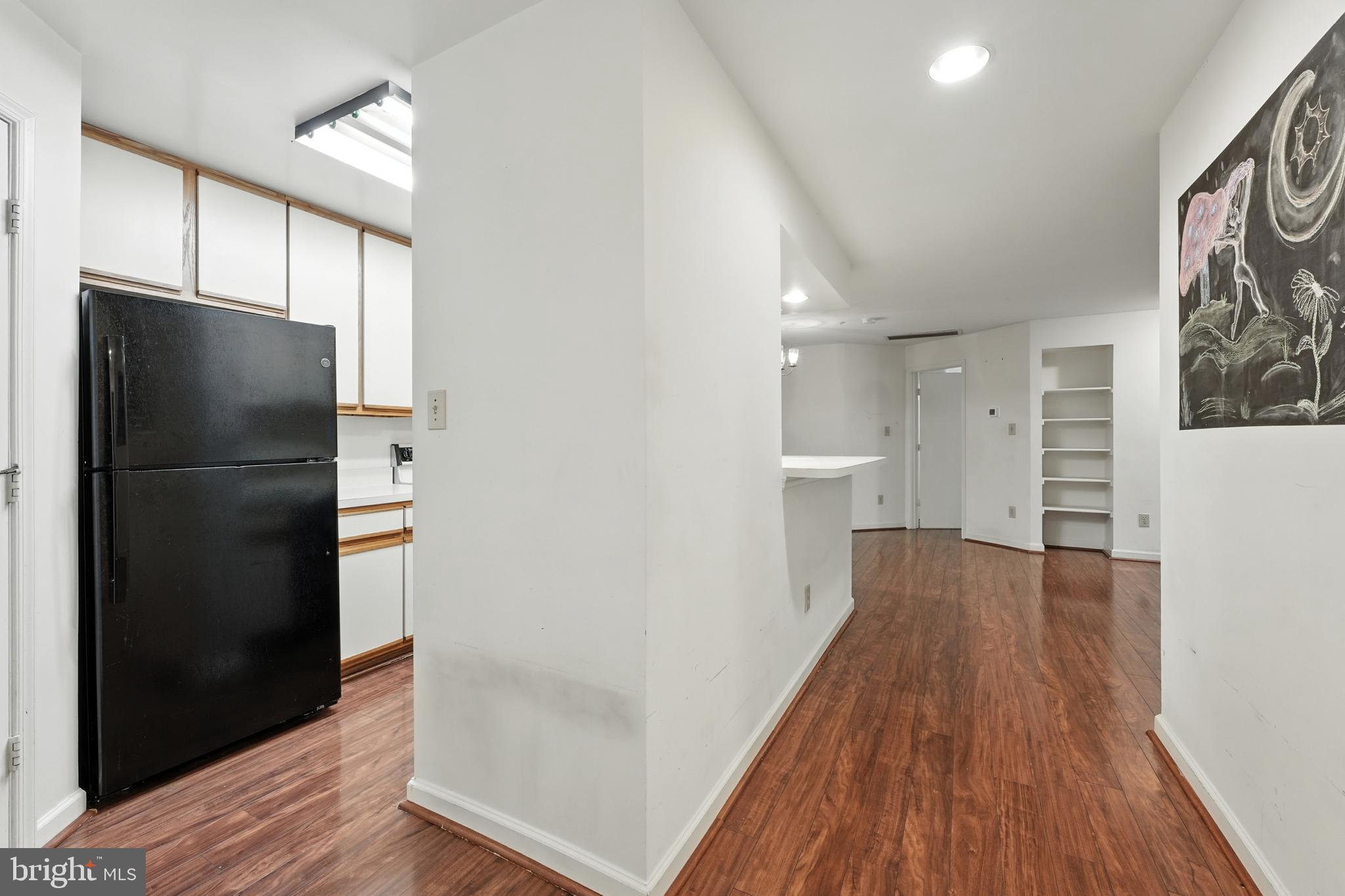 3301 SIR THOMAS DRIVE 6-B-22