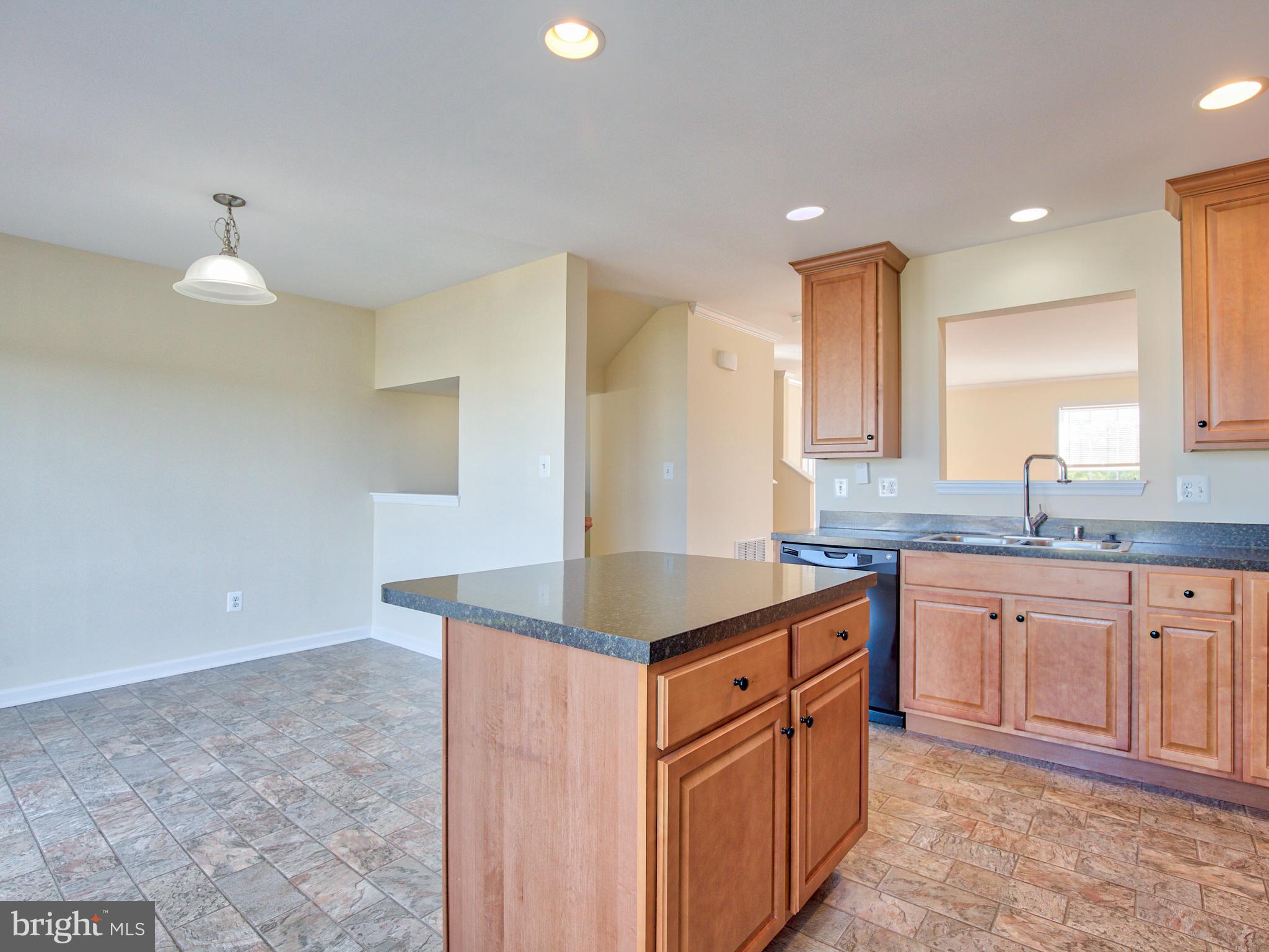 LAKELAND PLACE - Residential