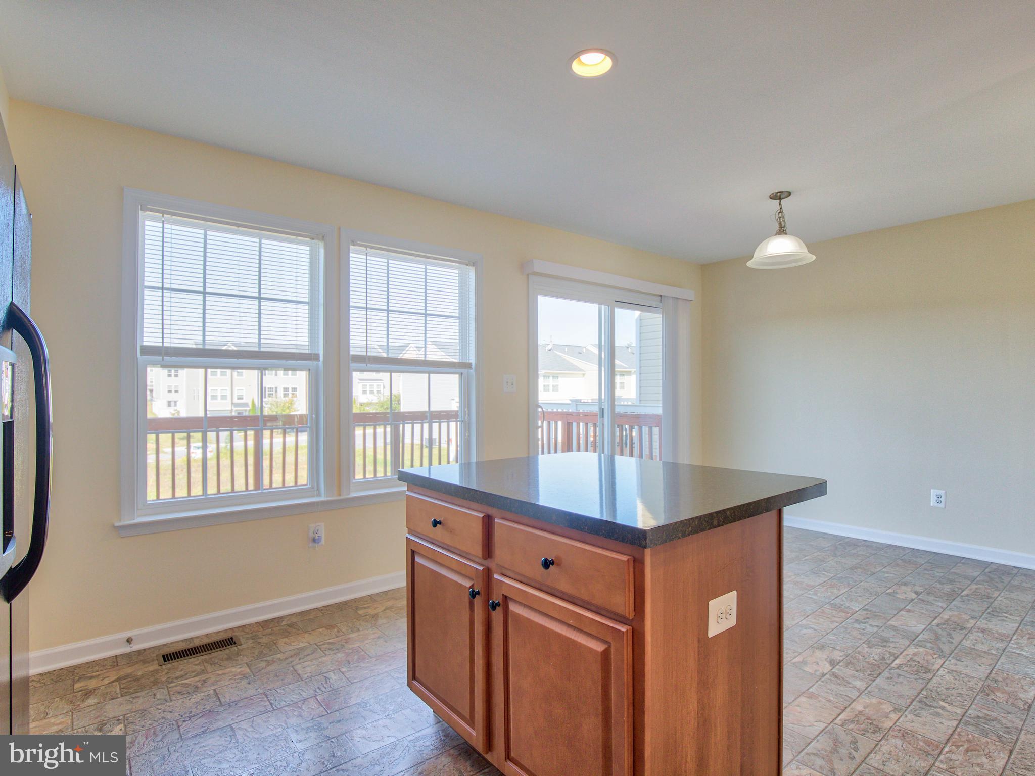 LAKELAND PLACE - Residential