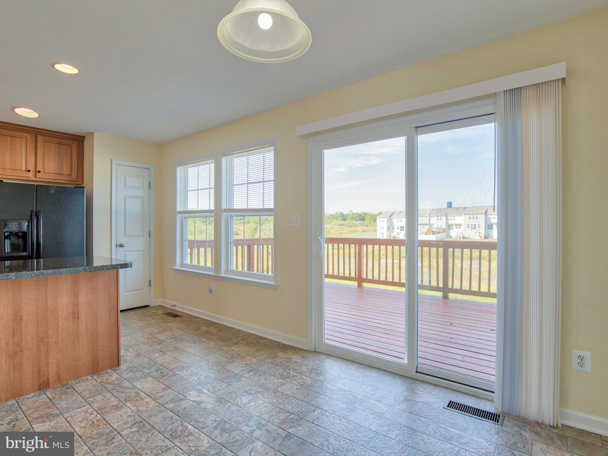 LAKELAND PLACE - Residential