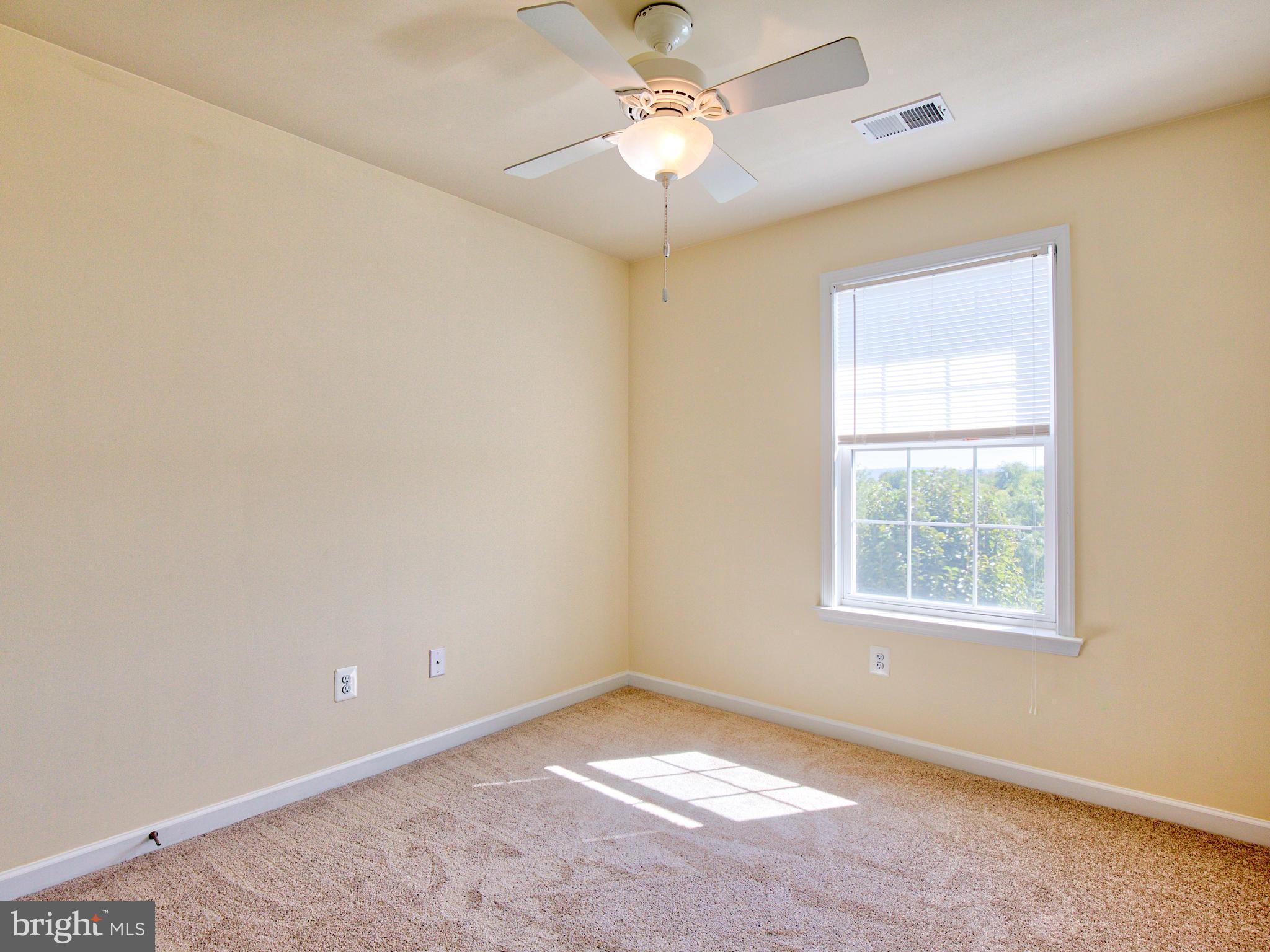 LAKELAND PLACE - Residential