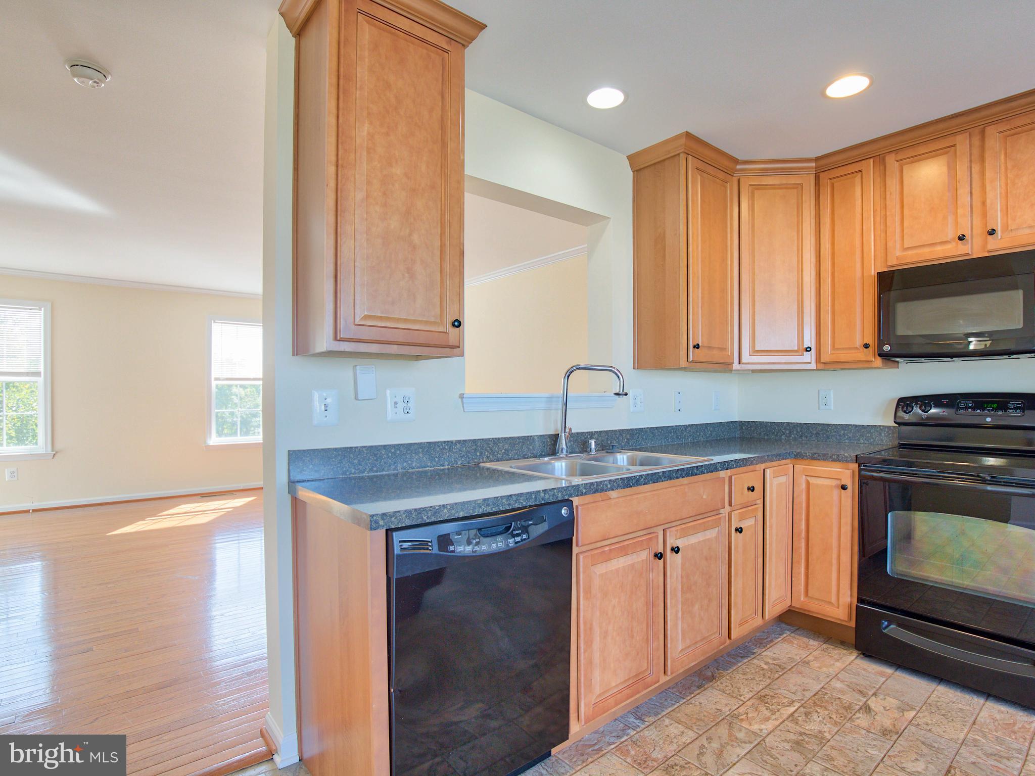 LAKELAND PLACE - Residential