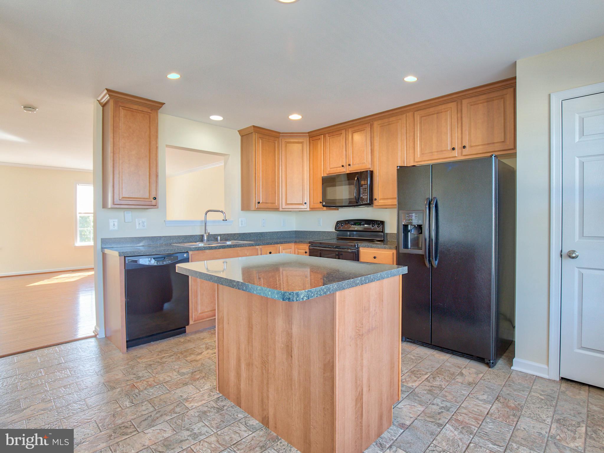 LAKELAND PLACE - Residential