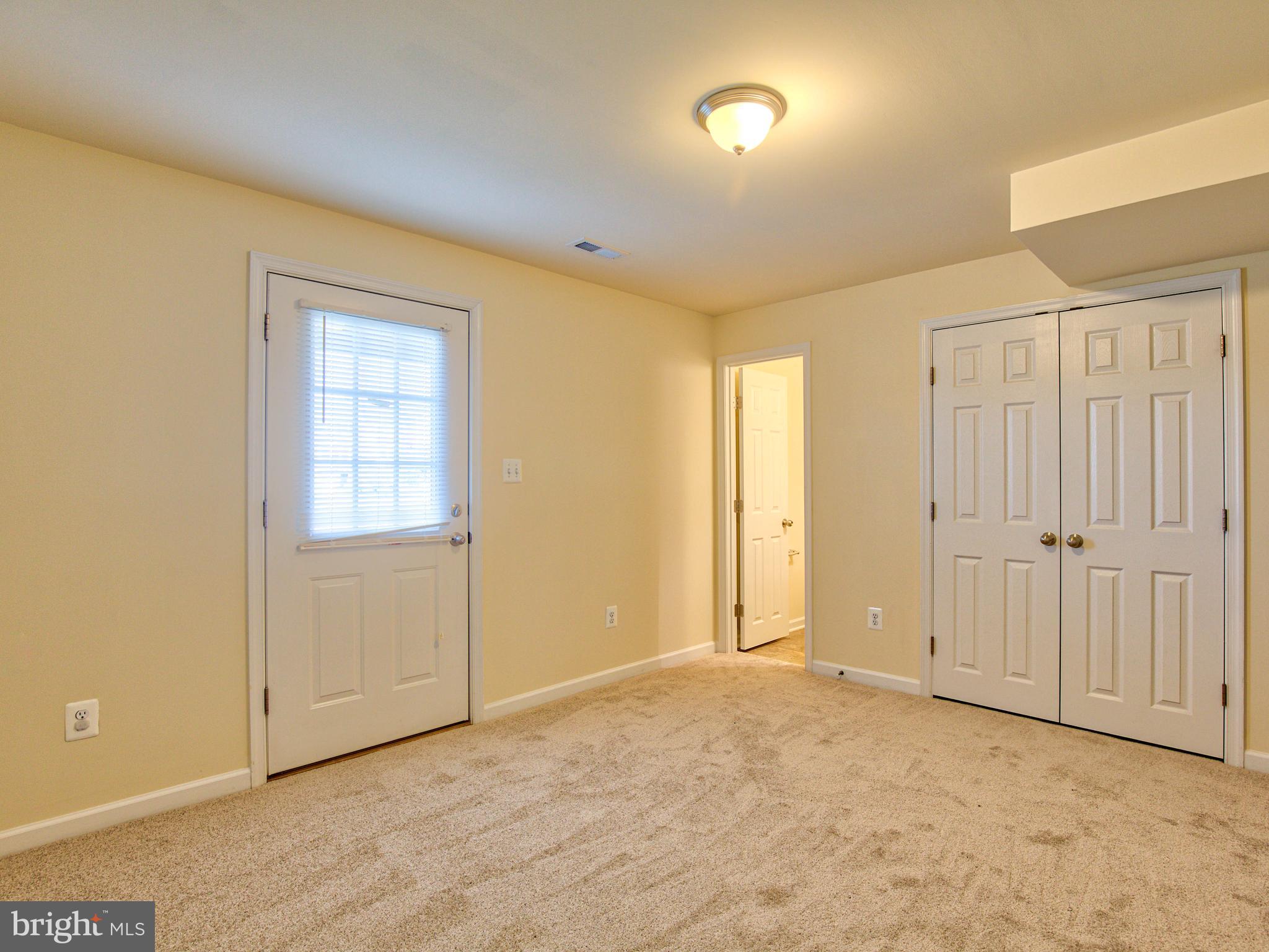 LAKELAND PLACE - Residential